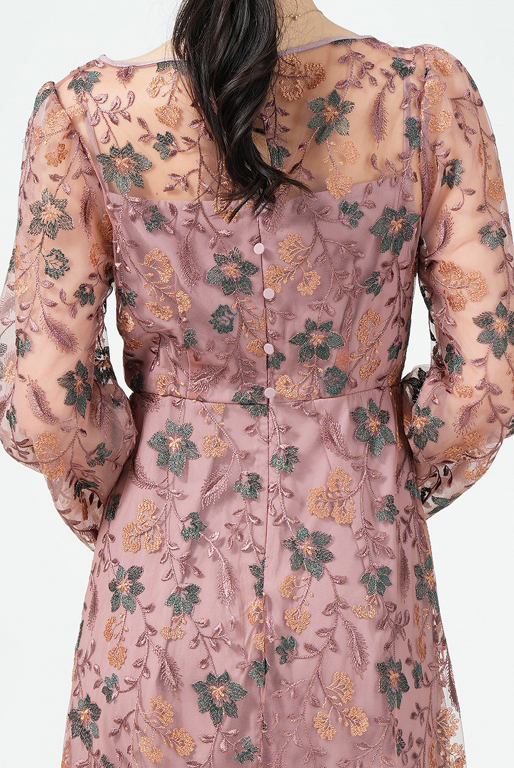 レトロフラワー刺繍ピンクドレス