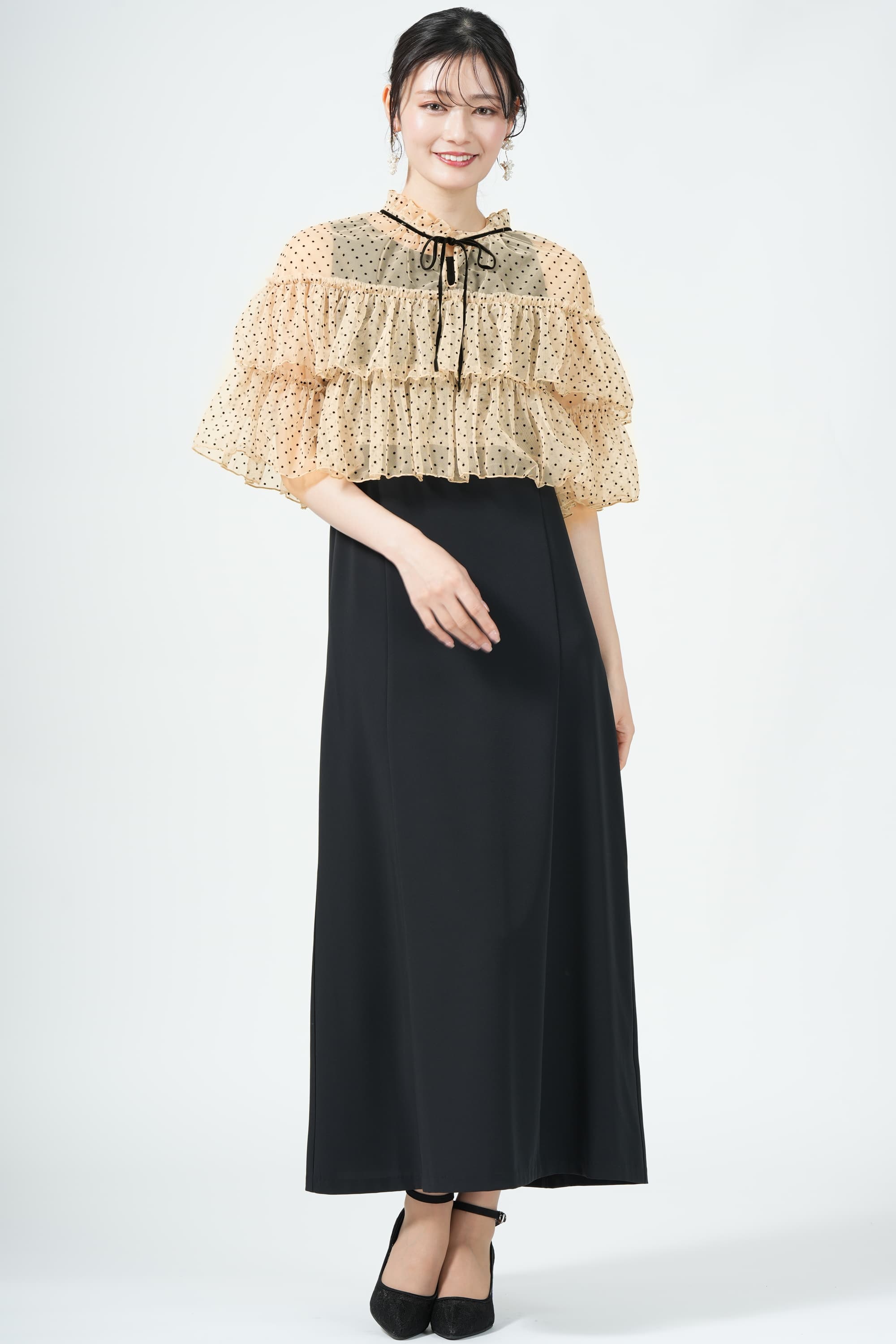 フロッキードット柄チュールブラック×ベージュドレス