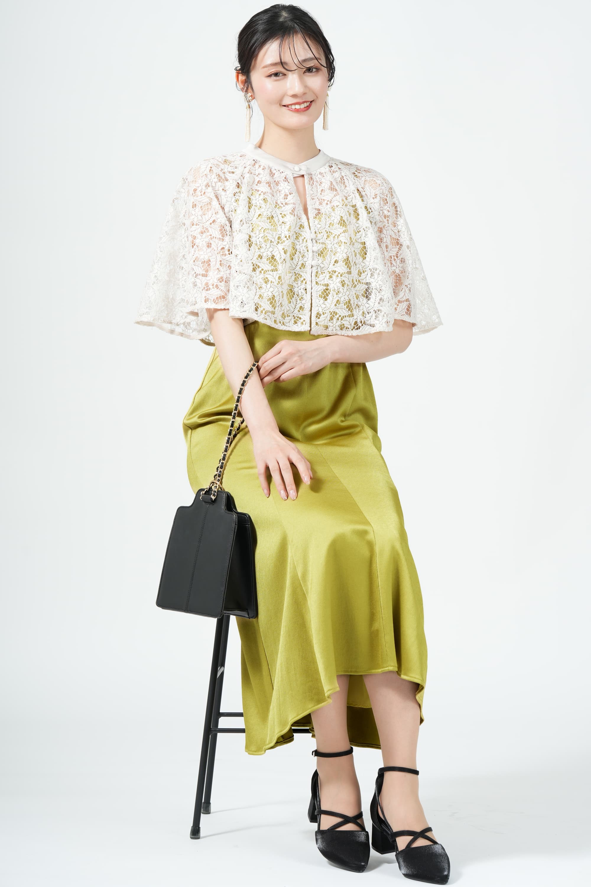 ラッセルフラワーボレロ付きオリーブドレス