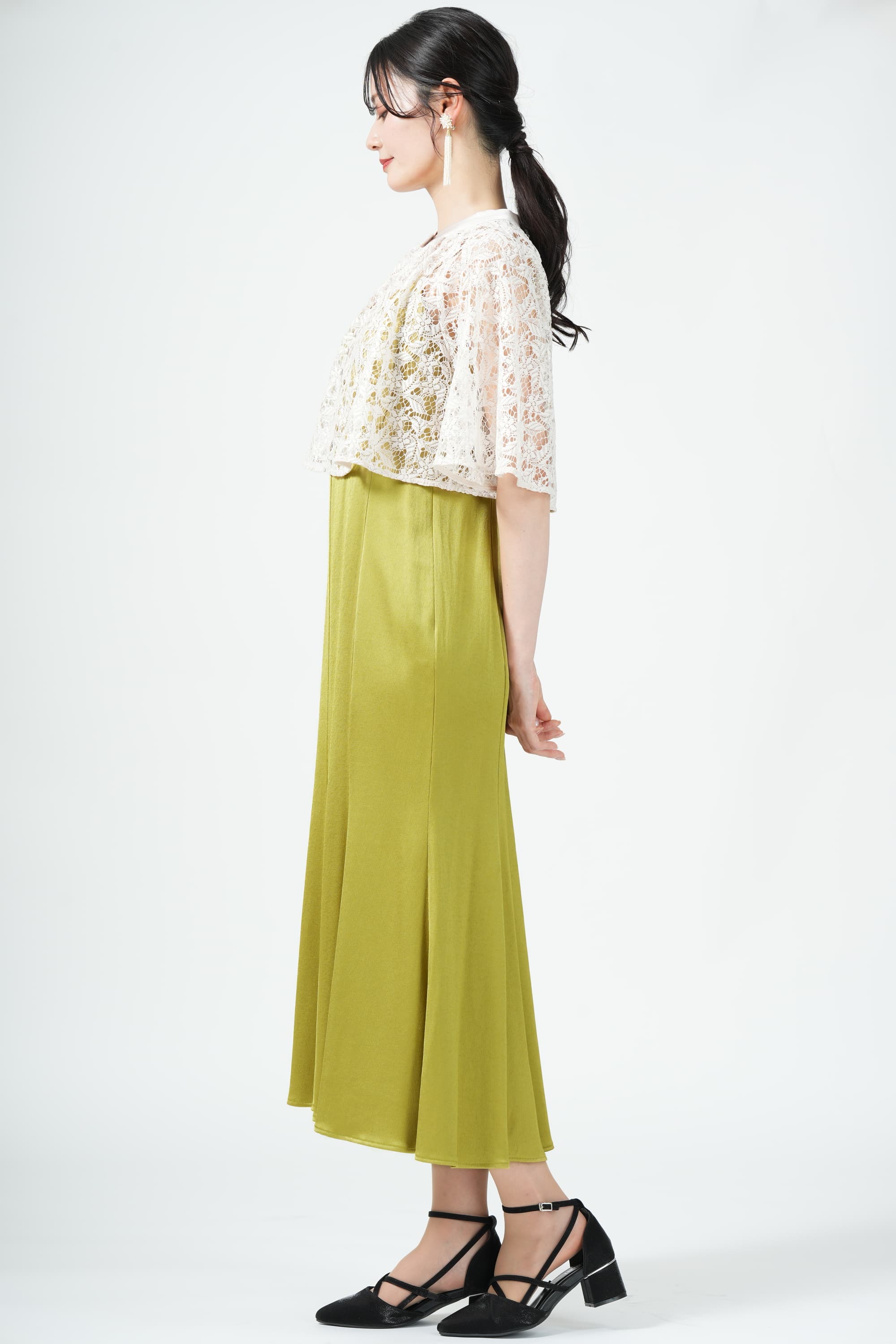 ラッセルフラワーボレロ付きオリーブドレス