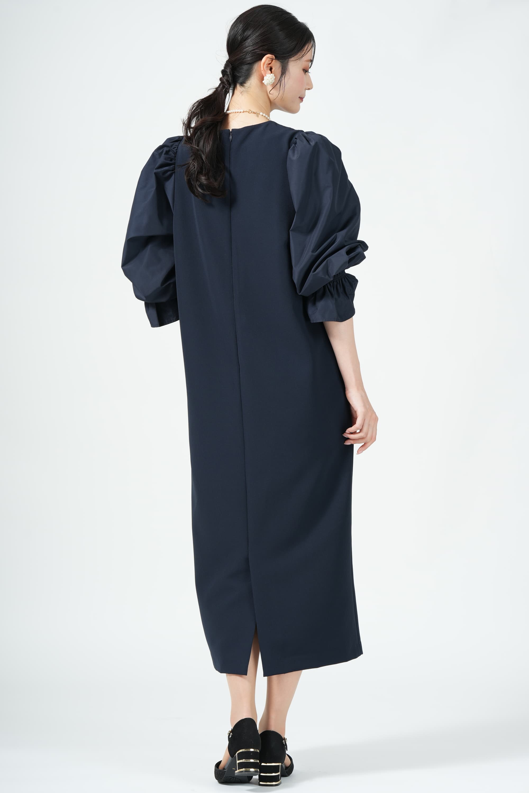 異素材キャンディースリーブネイビードレス