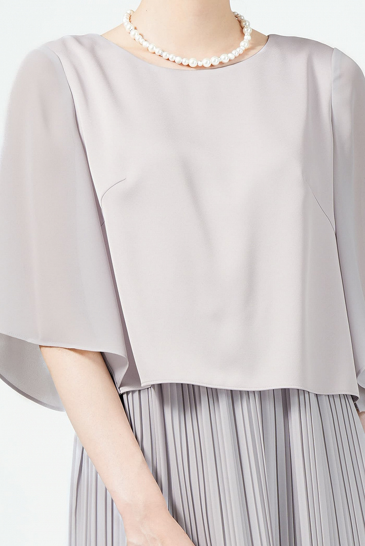 スリット袖エレガントプリーツライトグレードレス