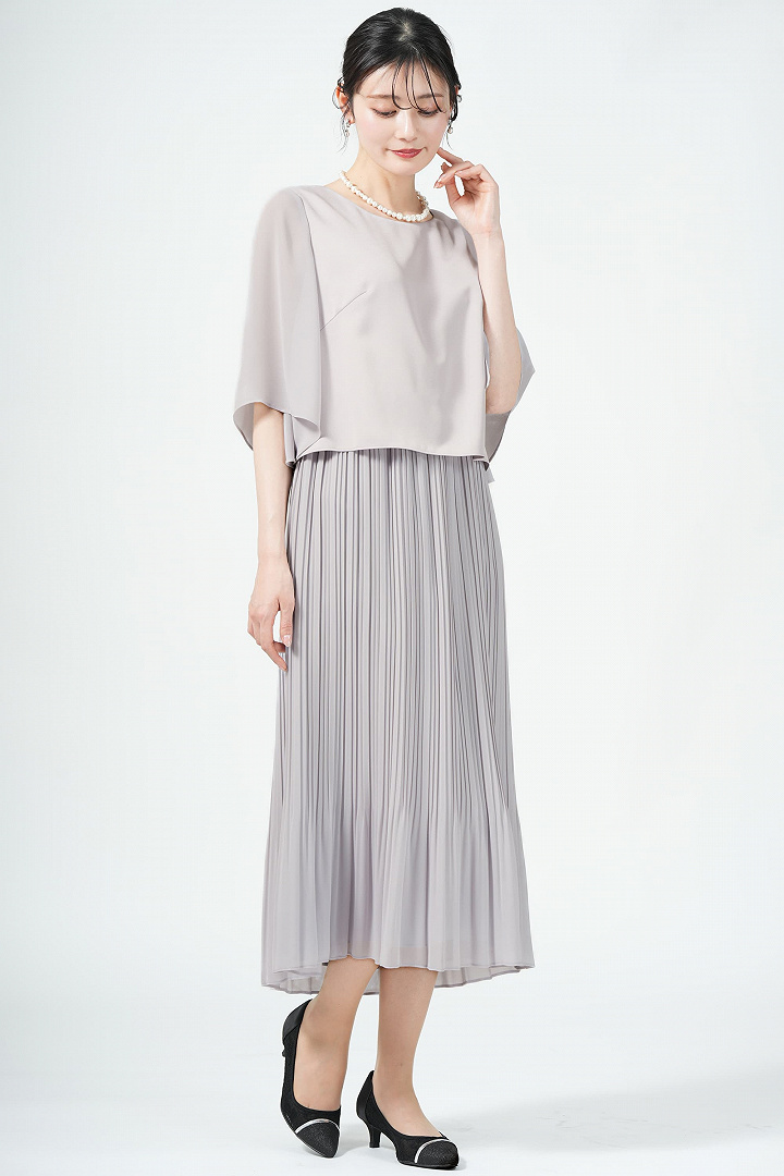 スリット袖エレガントプリーツライトグレードレス