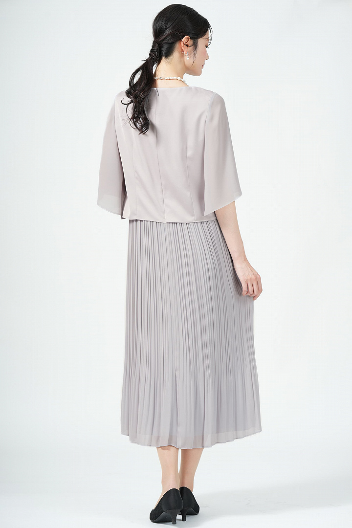 スリット袖エレガントプリーツライトグレードレス