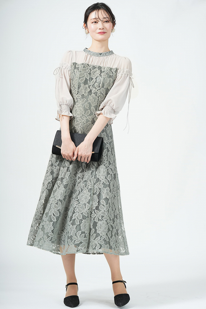 ドロストスリーブ花刺繍グリーンドレス