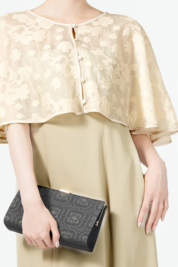 フラワー柄ケープ付きベージュドレス