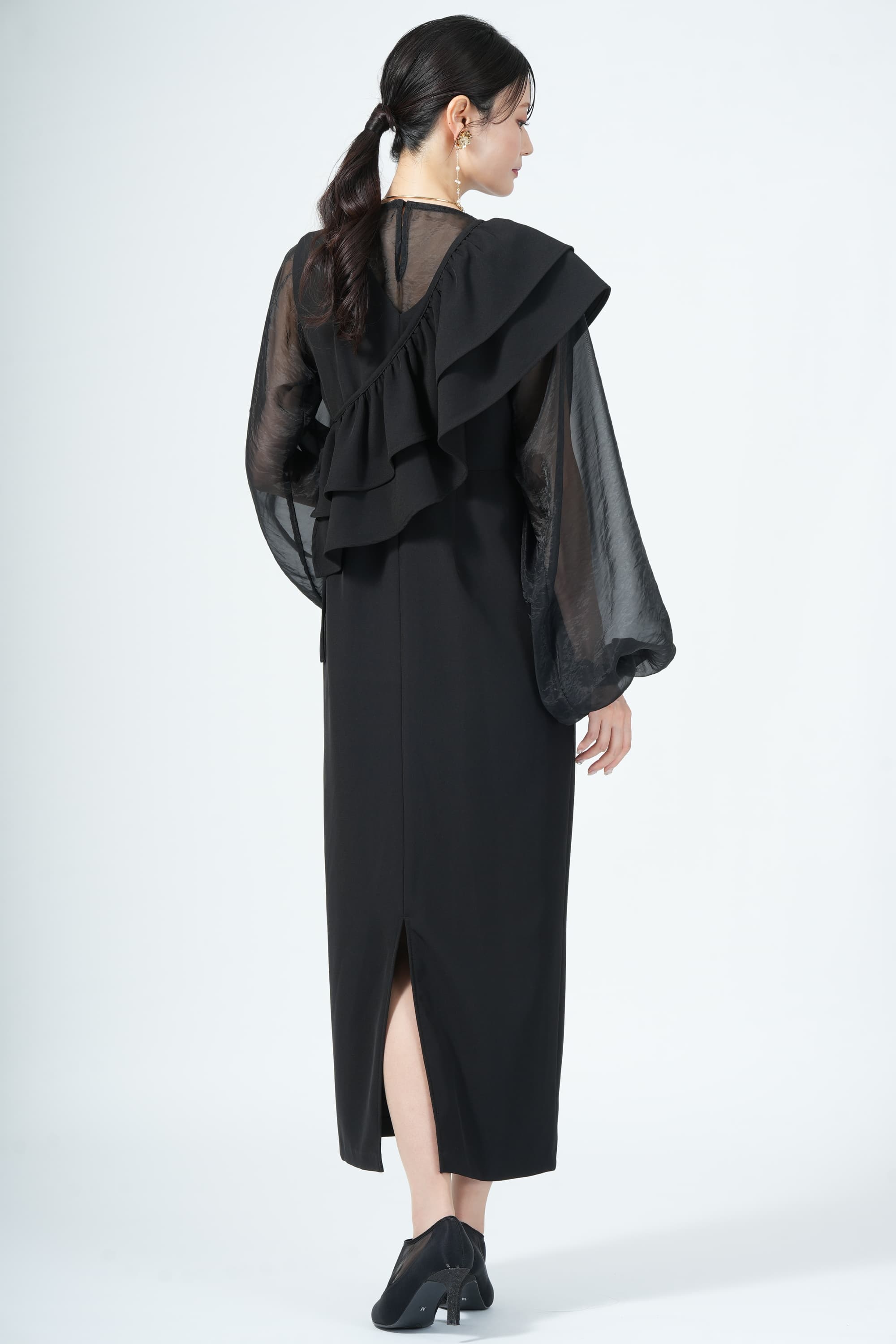 付けフリル×ジャンスカブラックドレス