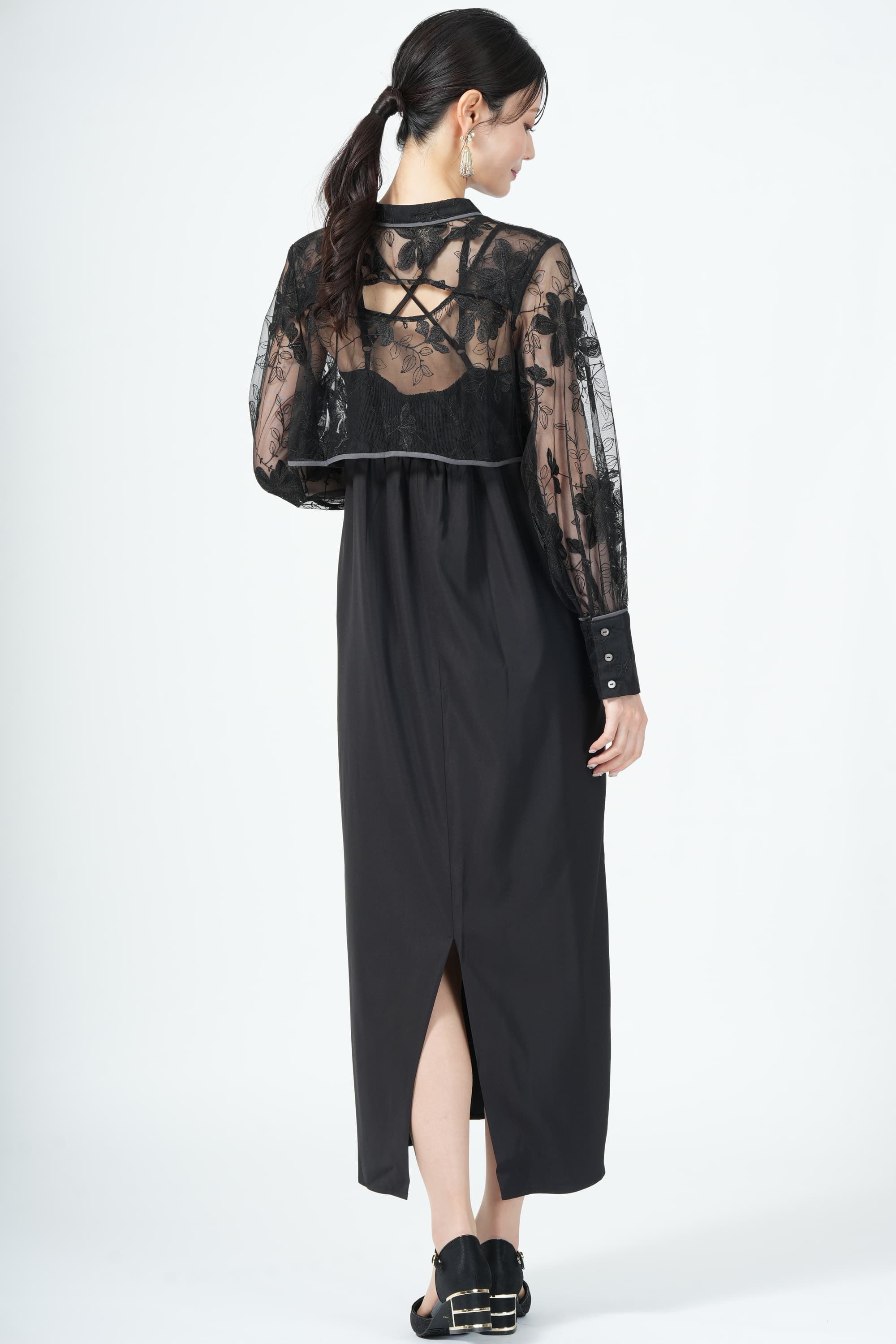 刺繍シャツレイヤードブラックドレス