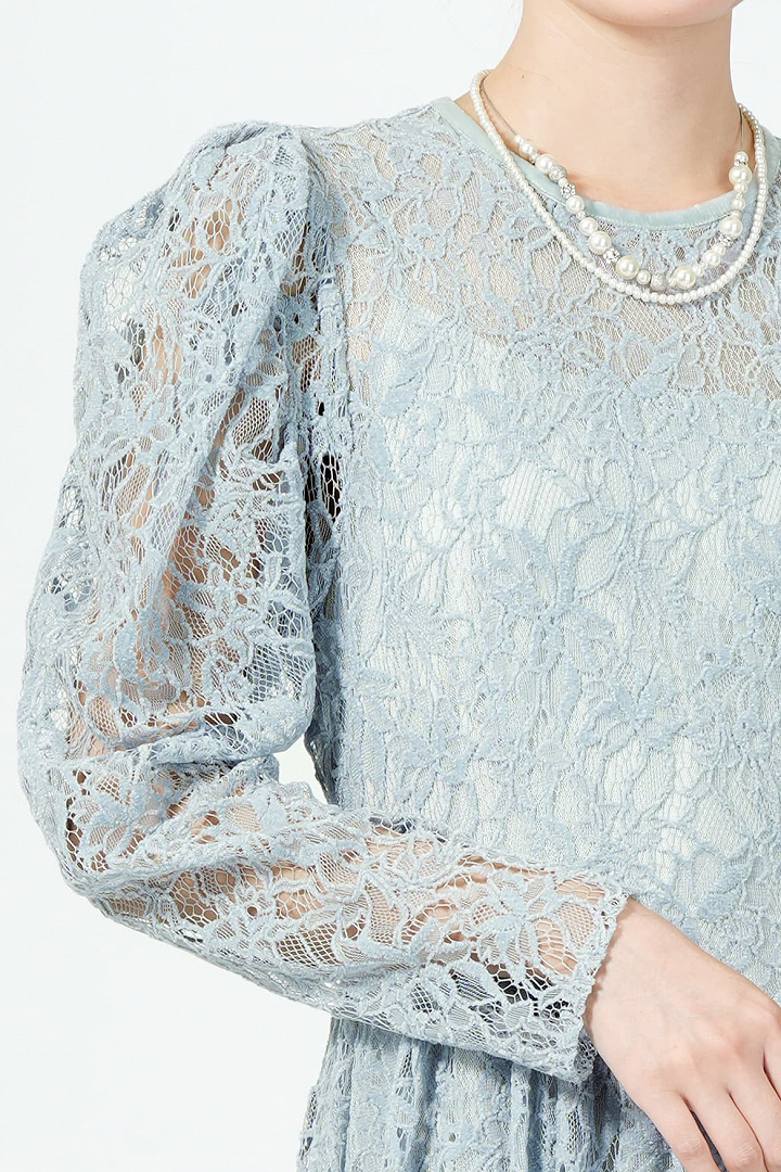 モールレースブルードレス