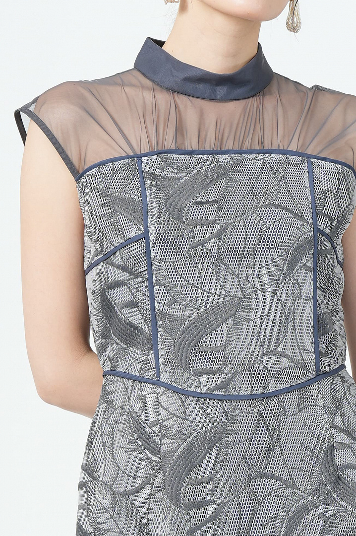 メッシュエンブロイダリーグレードレス