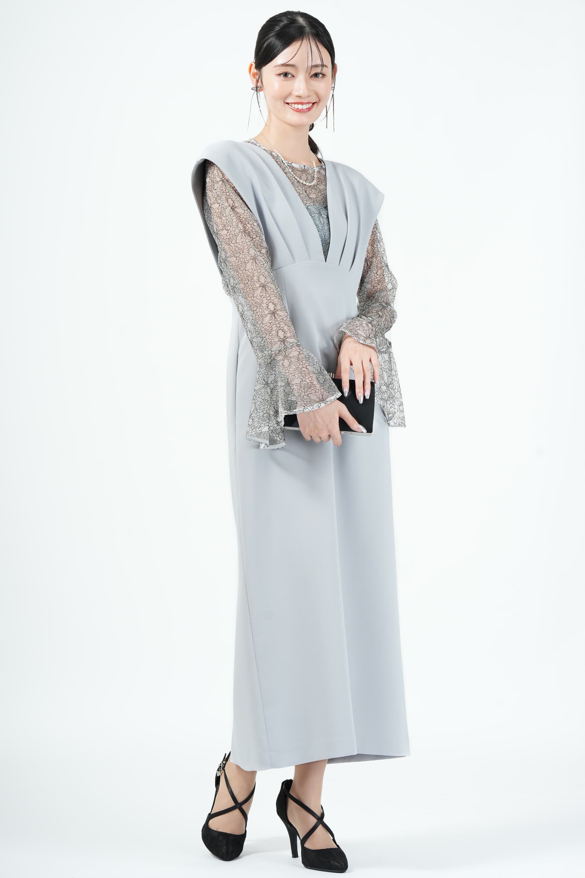 サテンクロス編みブラックバッグ