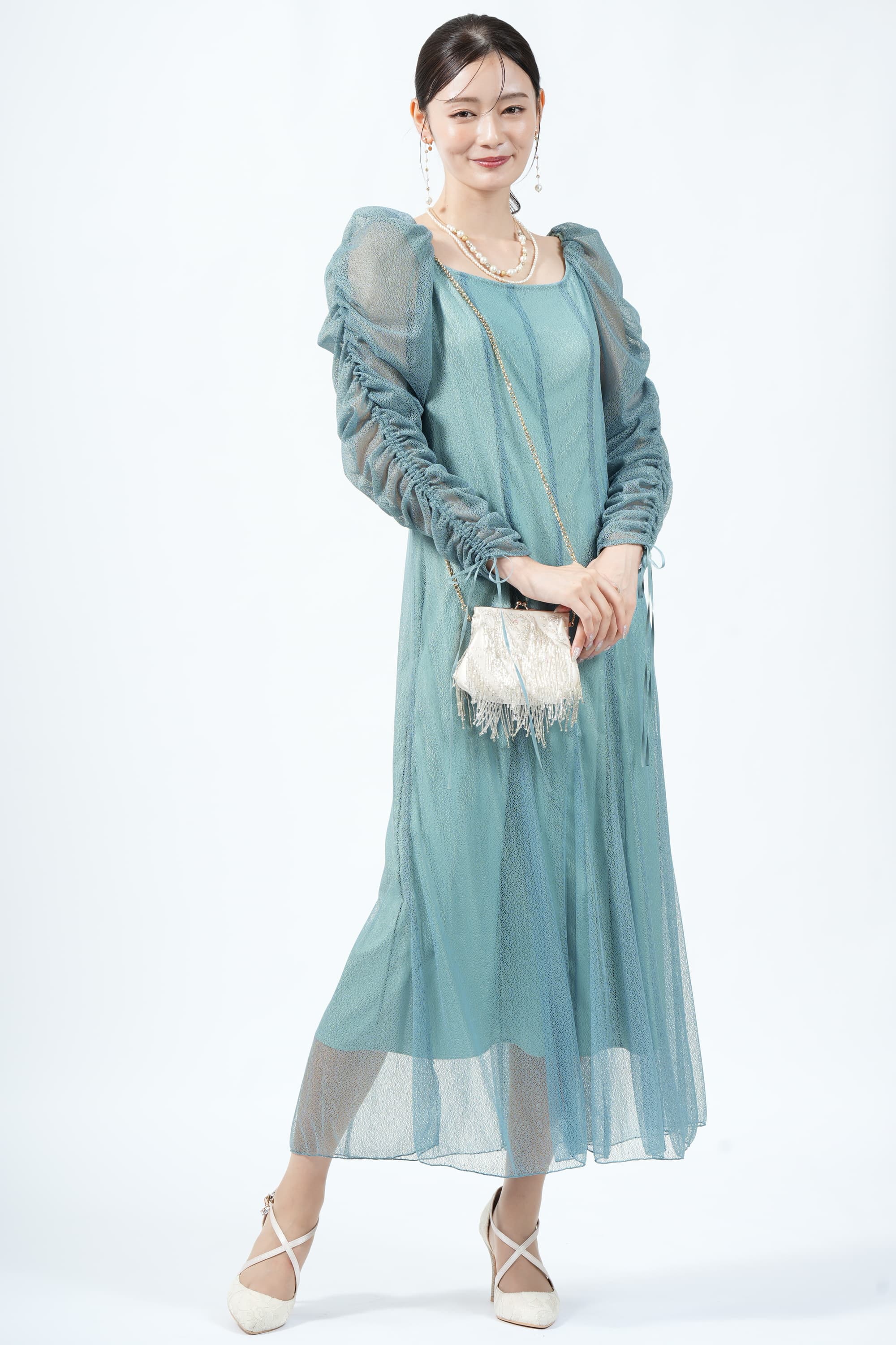 ビーズフリンジベージュバッグ