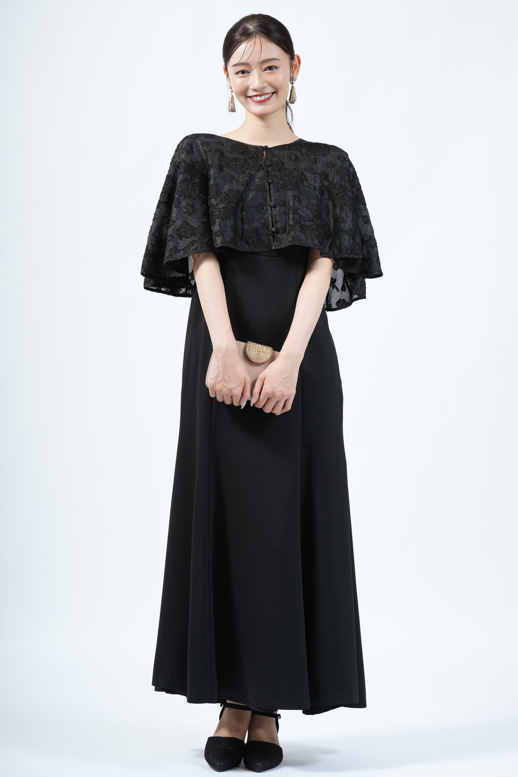 Kastane フラワー柄ケープ付きブラックドレス (S) をレンタル