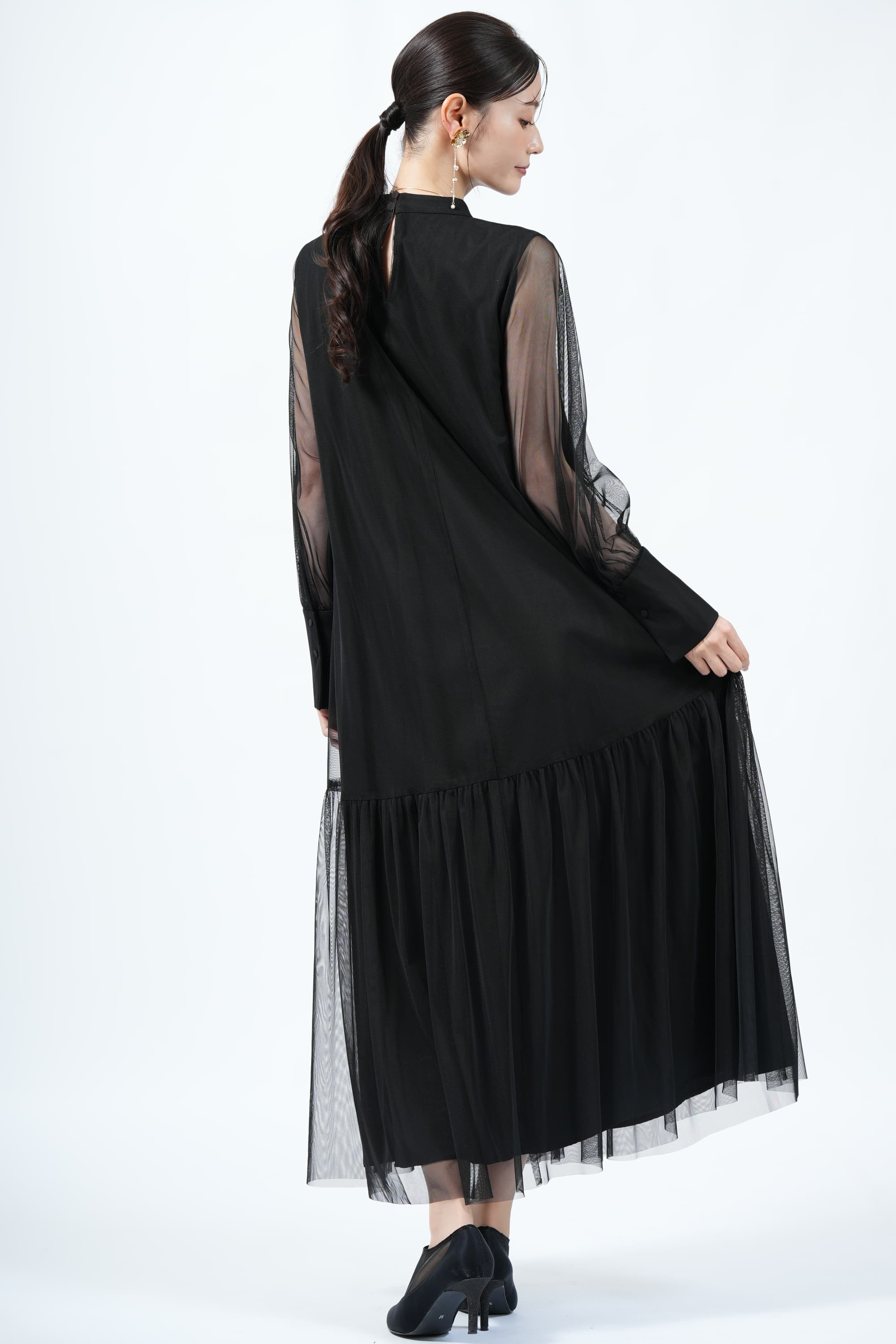 CAPRICIEUX LE'MAGE ハイネックチュールブラックドレス (S〜M