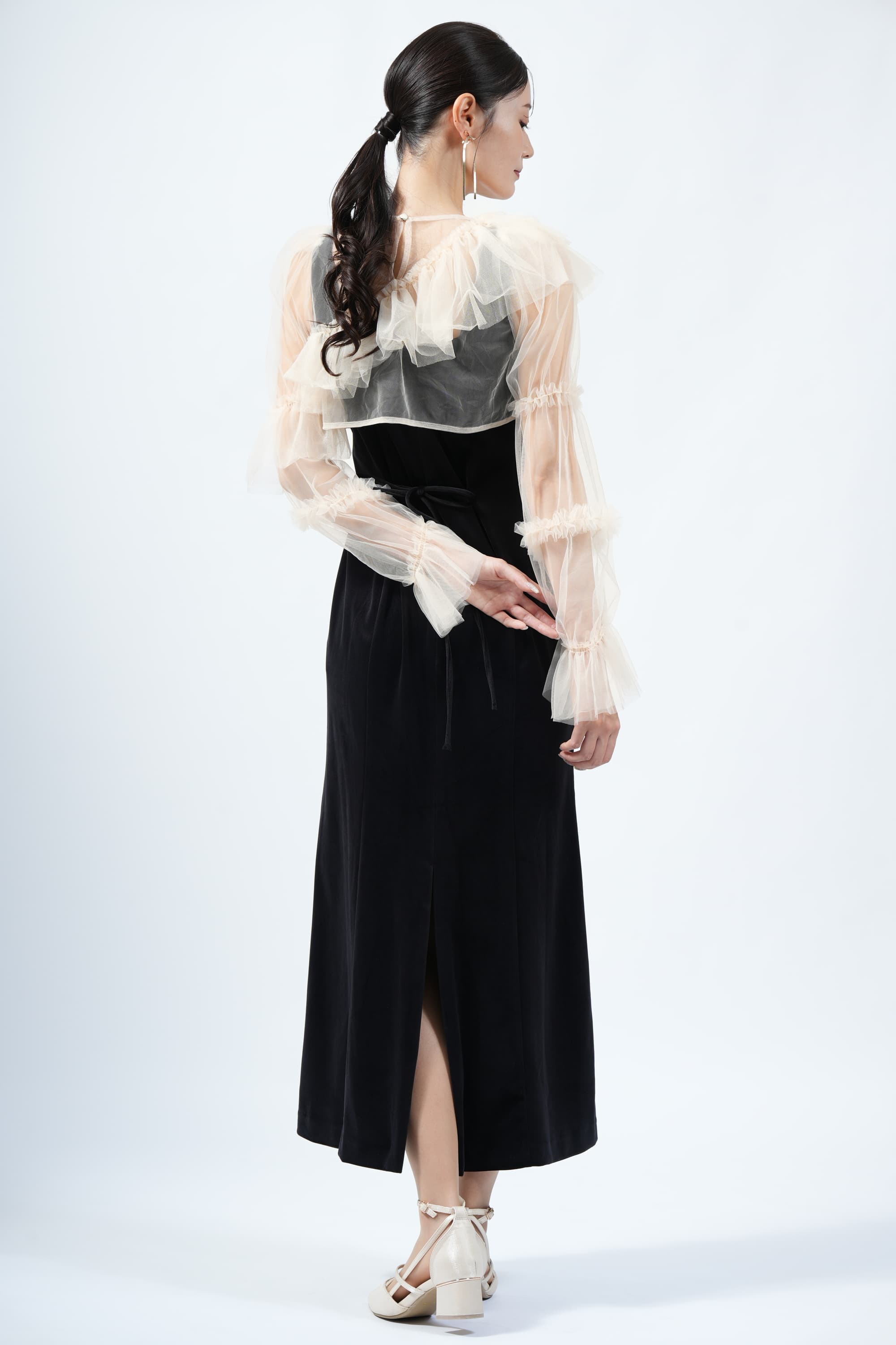 LILY BROWN アシメシアーボレロ付きベロアブラックドレス (M) を