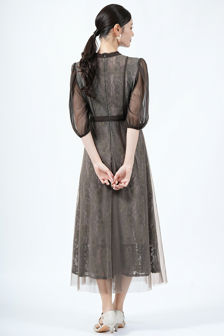 チュール×花柄レースブラウンドレス