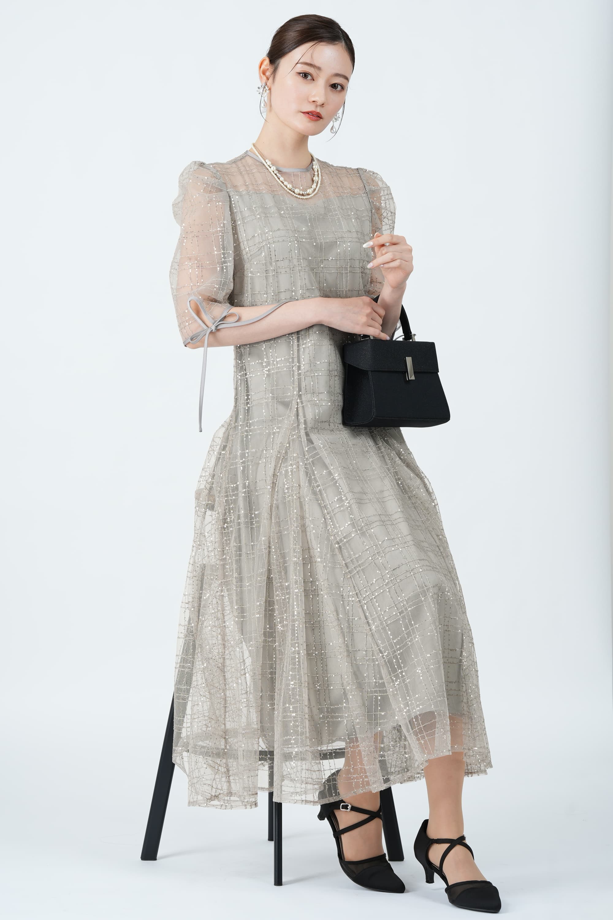 LEJA チェック刺繍スパンコールグレードレス (S〜M) をレンタル - 結婚