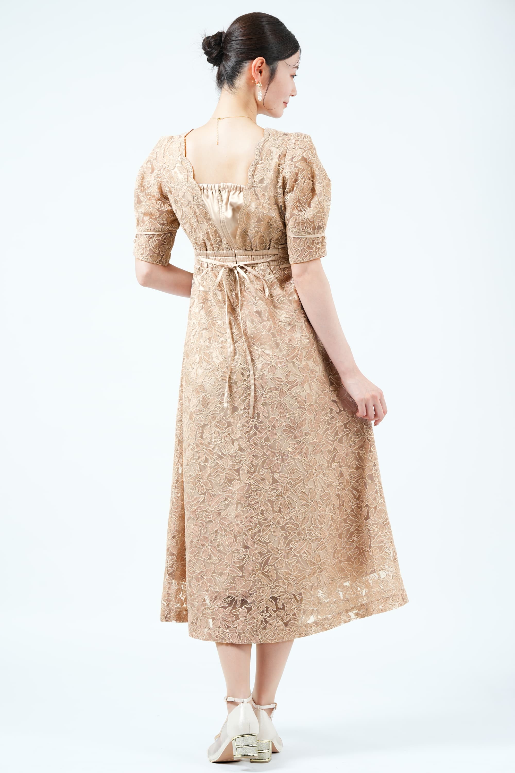 ベージュドレス ベージュ系｜ワンピース・ドレス｜23区 (Lサイズ)(ニジュウサンク L