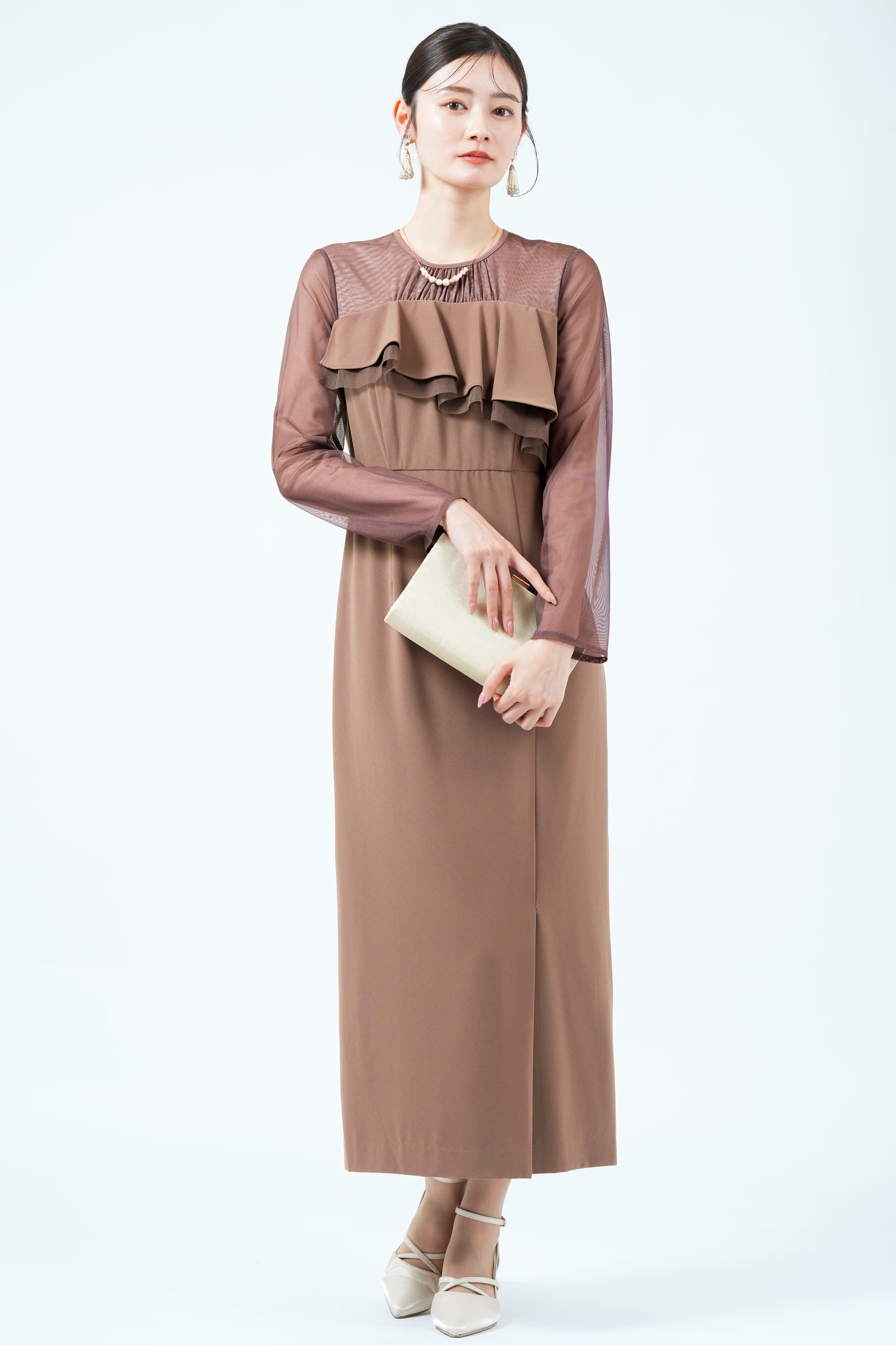 AIMER 立体アシメラッフルモカドレス (L) をレンタル - 結婚式