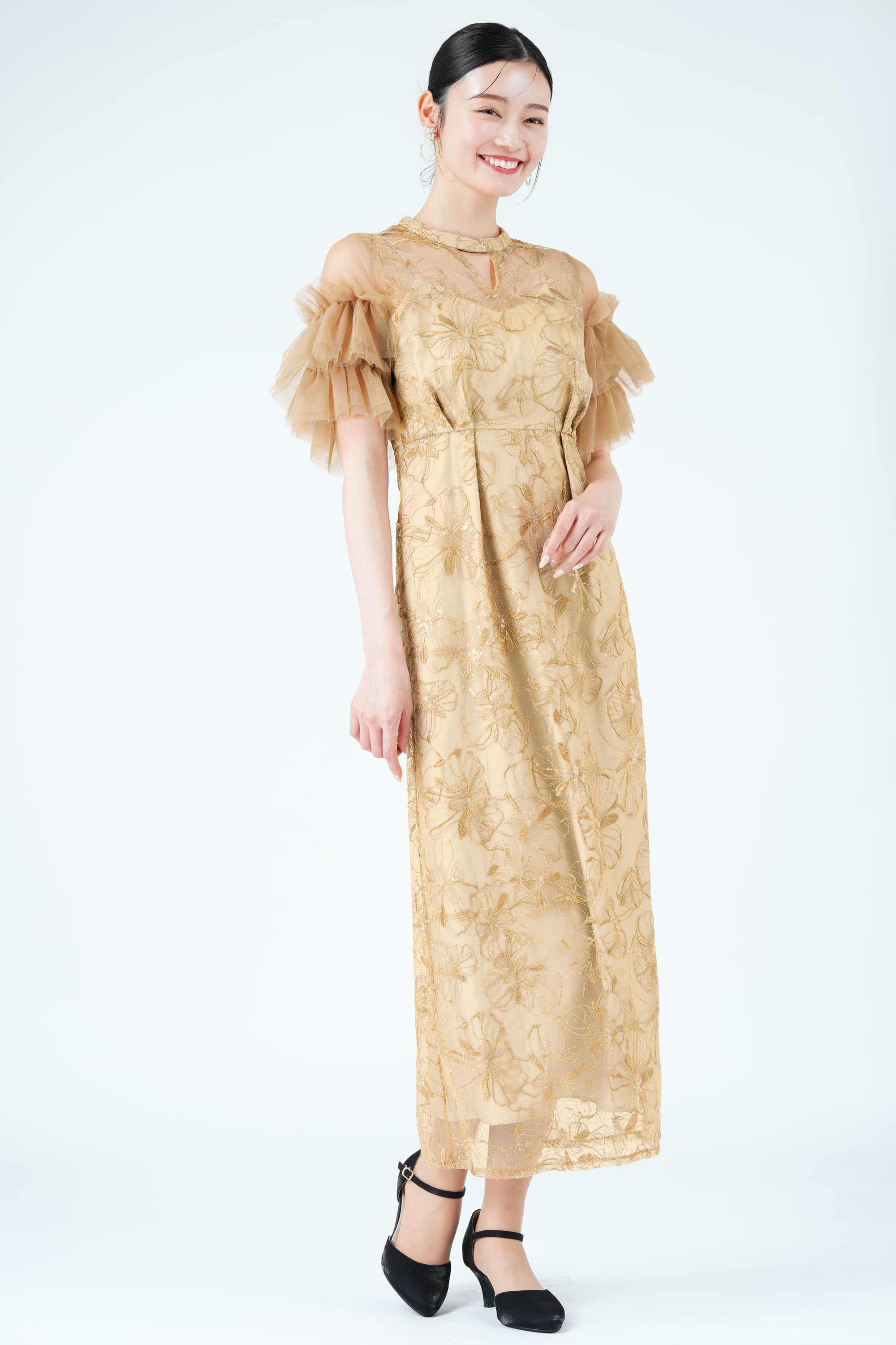 フラワー刺繍スパークルベージュドレス