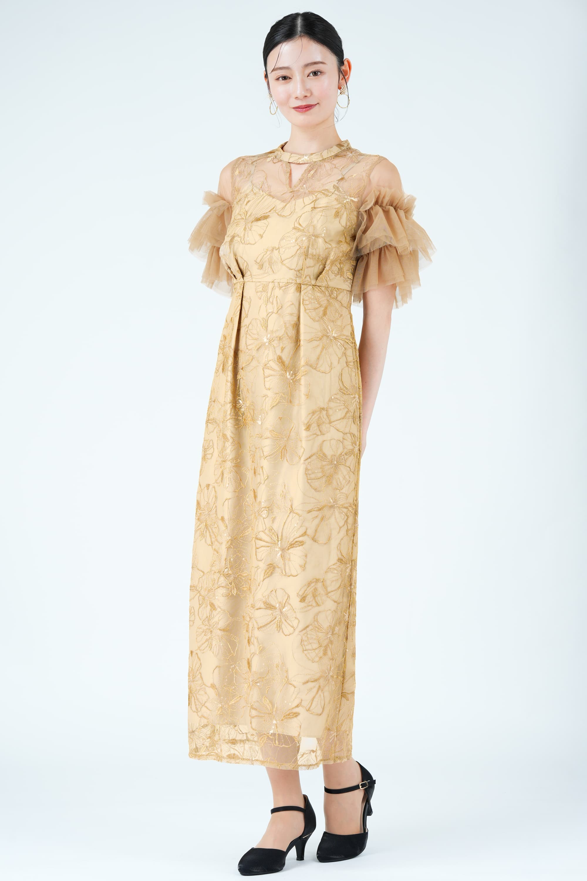 フラワー刺繍スパークルベージュドレス