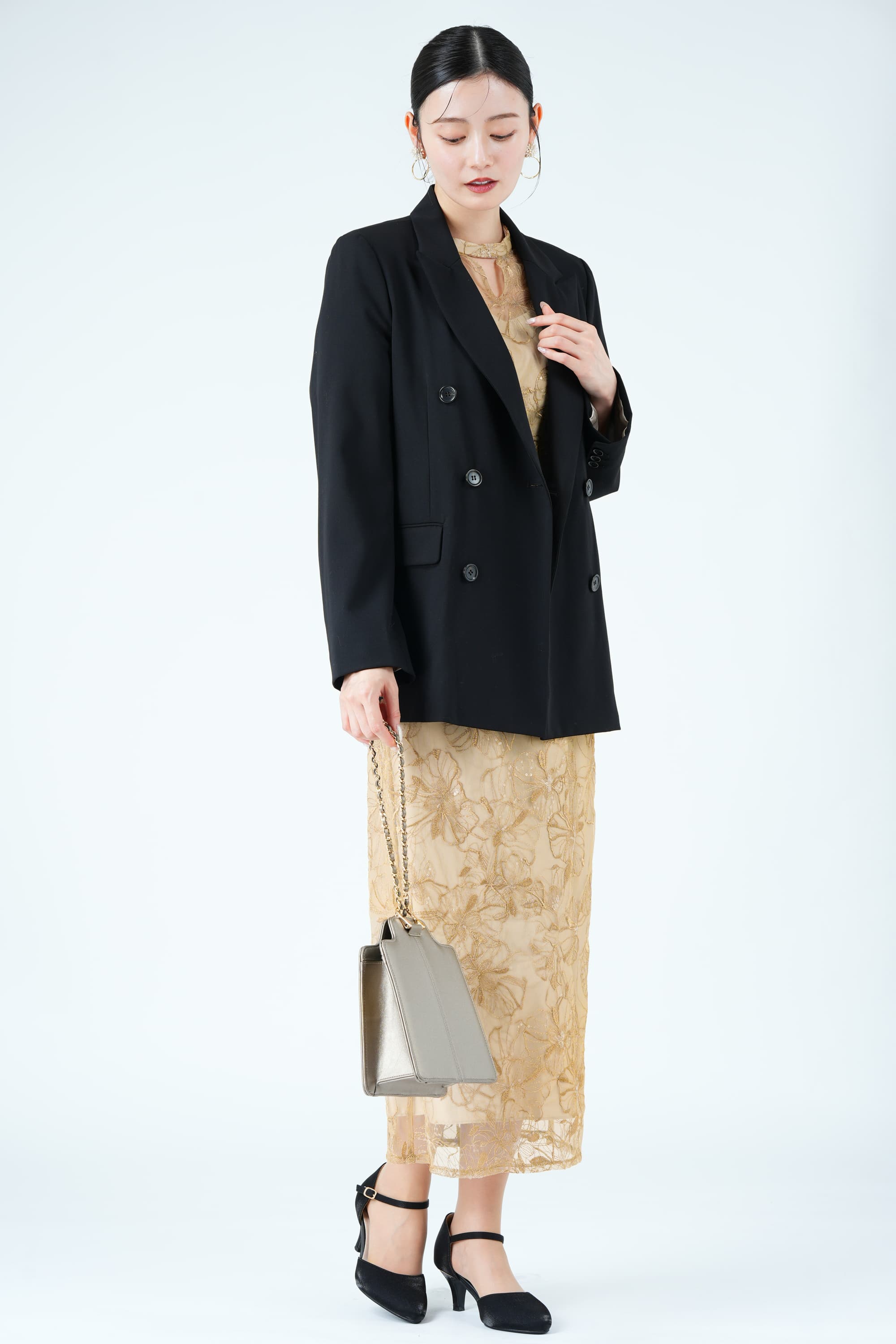 ピークドラペルブラックジャケット