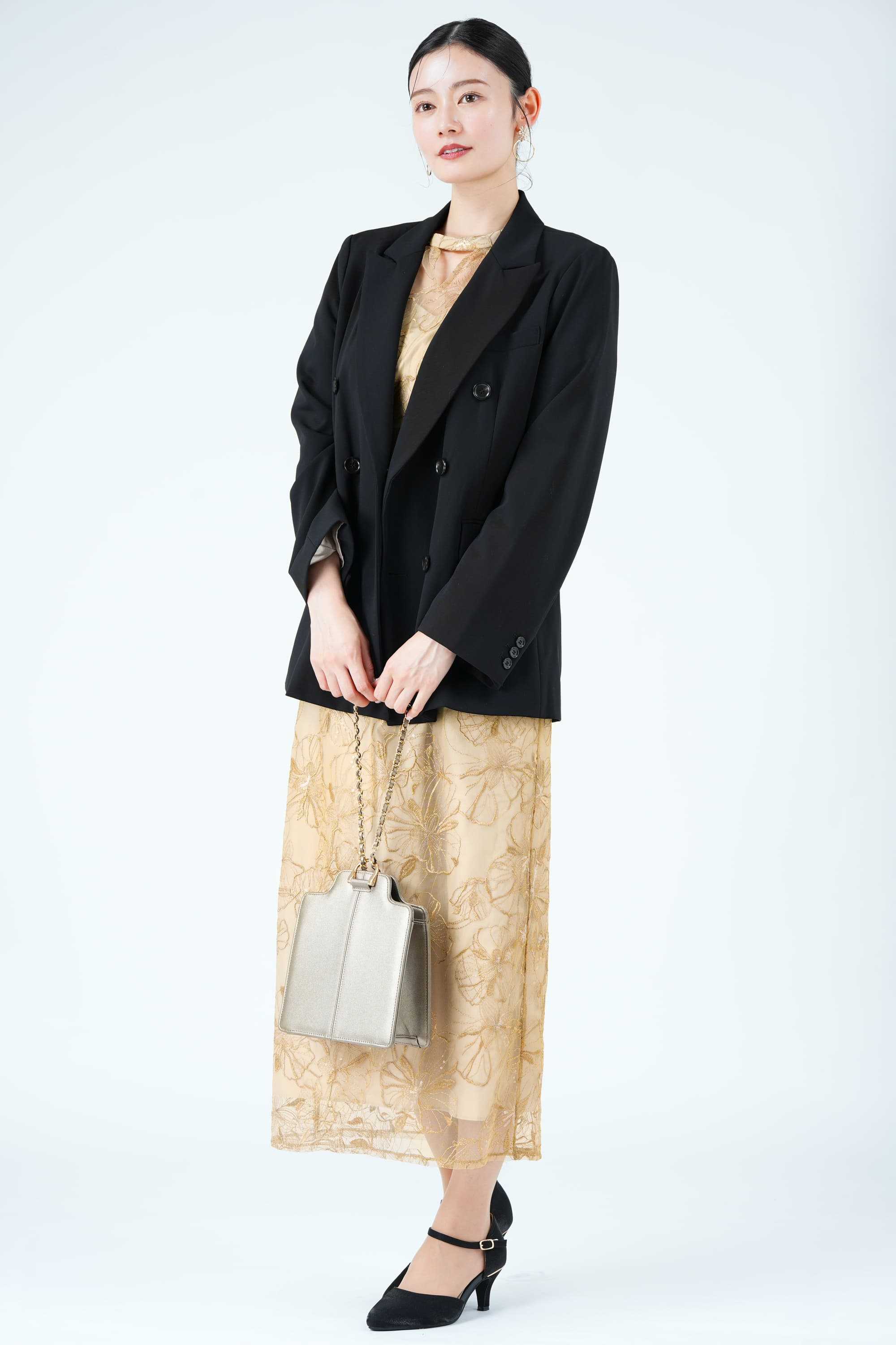 フラワー刺繍スパークルベージュドレス