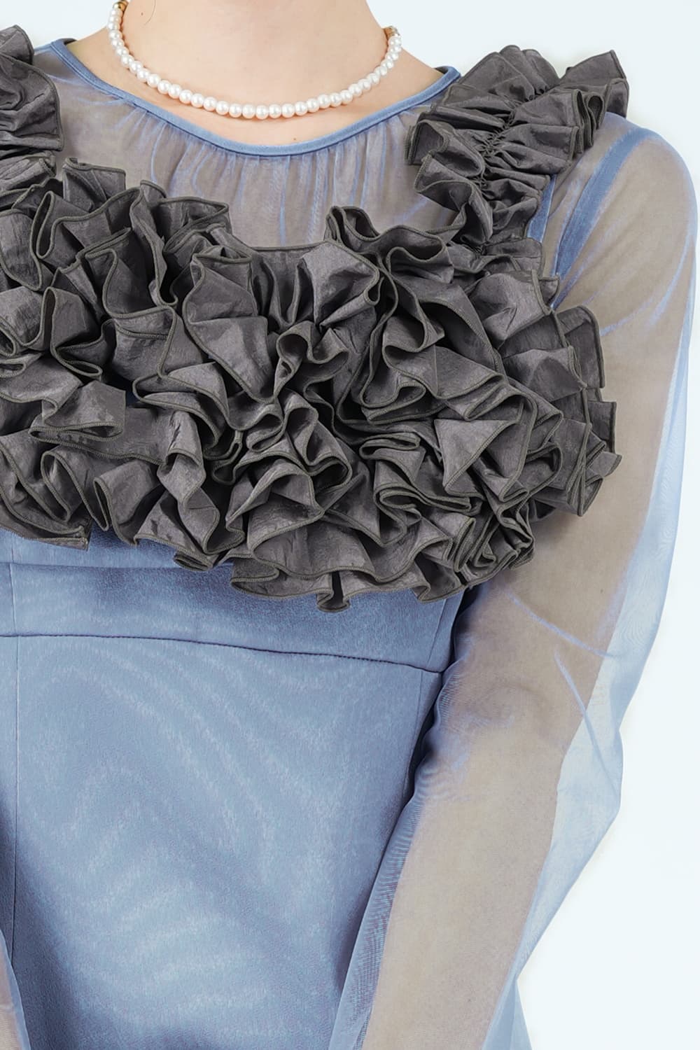 フラワービスチェブルードレス