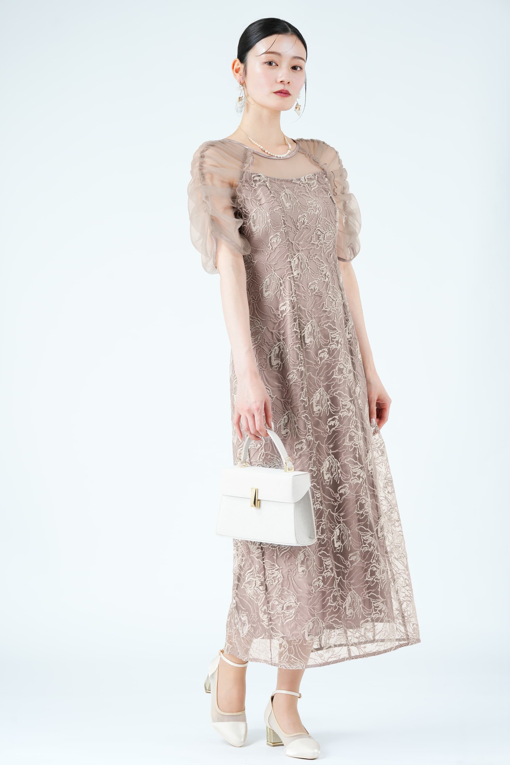 スクエア型ラメゴールドバッグ