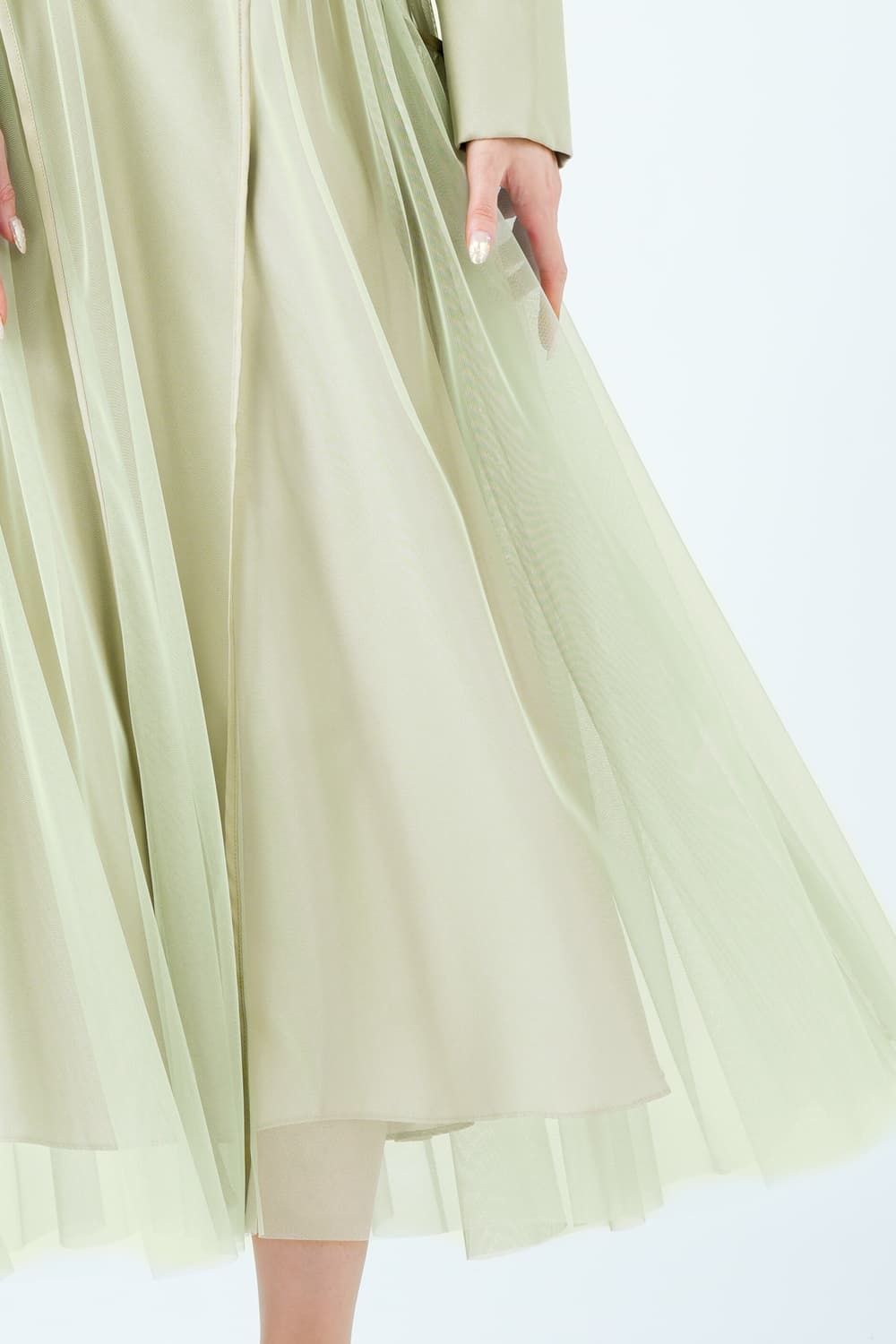 ［値下げ］新品未使用ANDRESD アンドレスド　グリーン アンドレスド ANDRESD 幾何学柄 バックオープンジオメトリックドレス