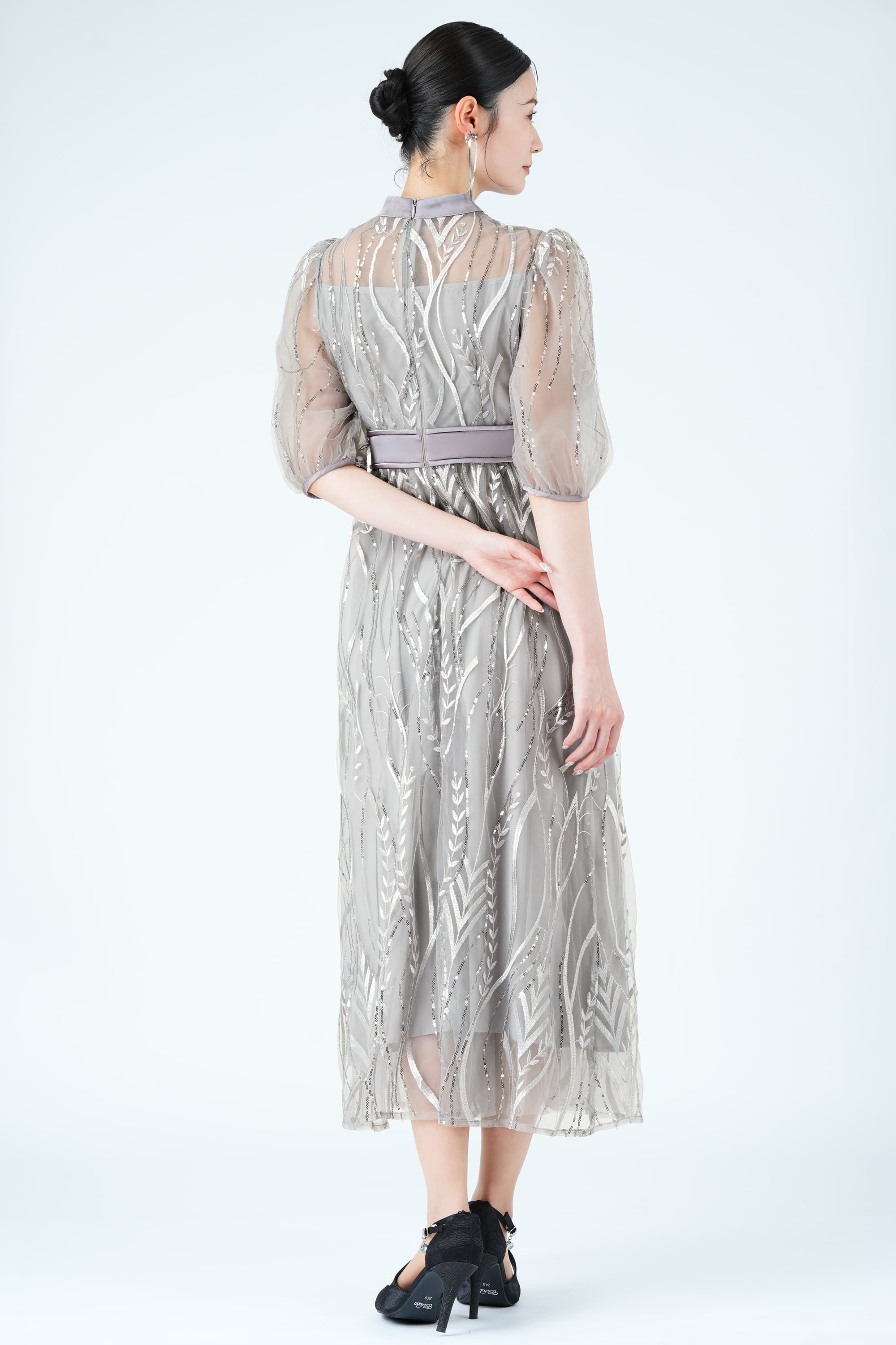 スパンコールウェーブ刺繍グレードレス