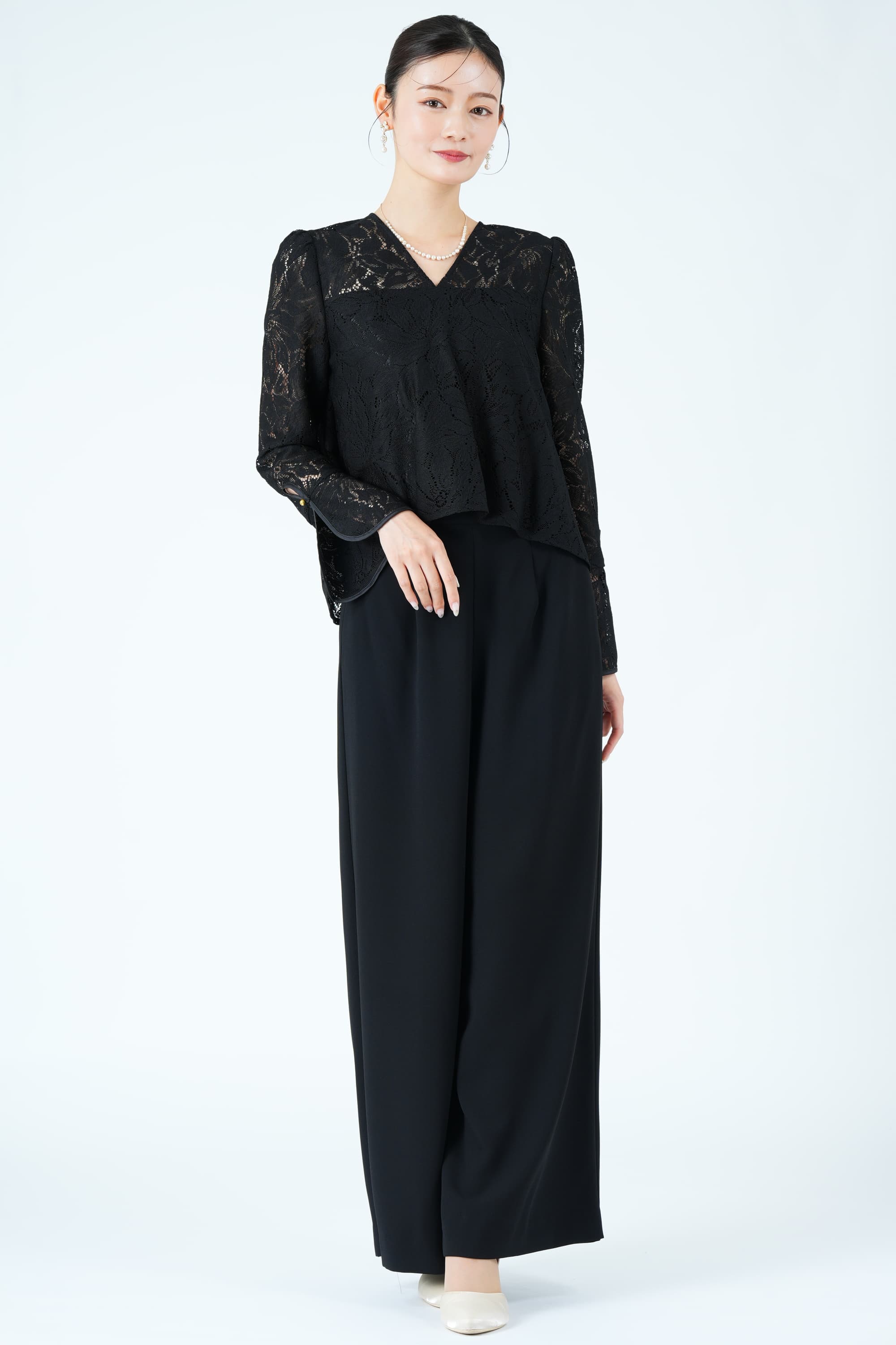 AIMER リーフ柄レース×ワイドブラックパンツドレス (L) をレンタル