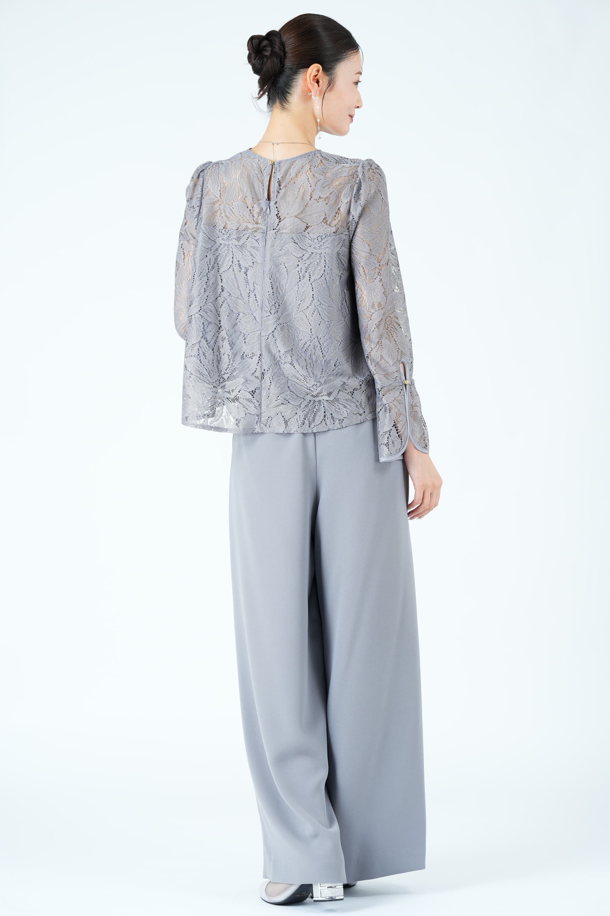 リーフ柄レース×ワイドくすみブルーパンツドレス