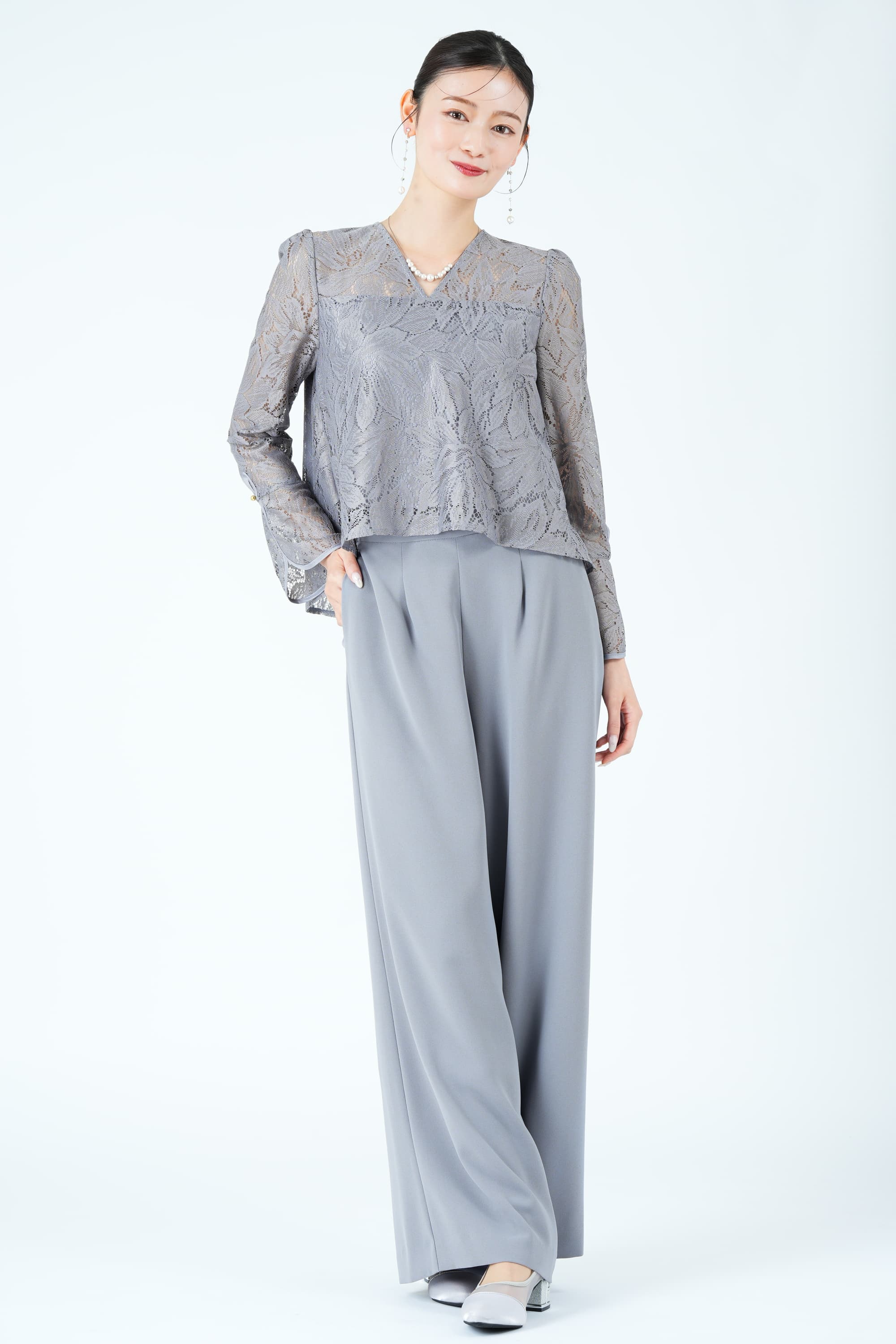 リーフ柄レース×ワイドくすみブルーパンツドレス