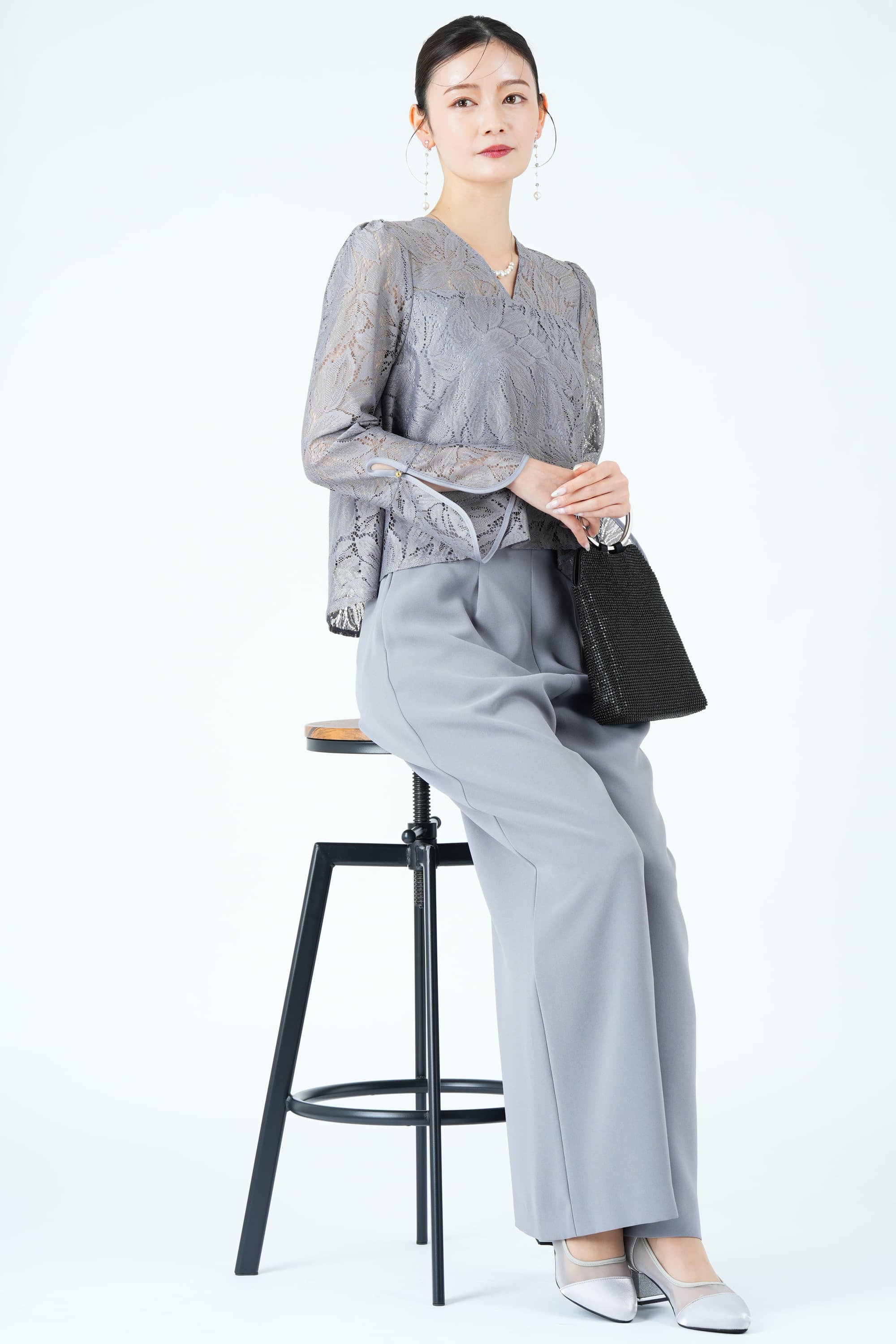 リーフ柄レース×ワイドくすみブルーパンツドレス