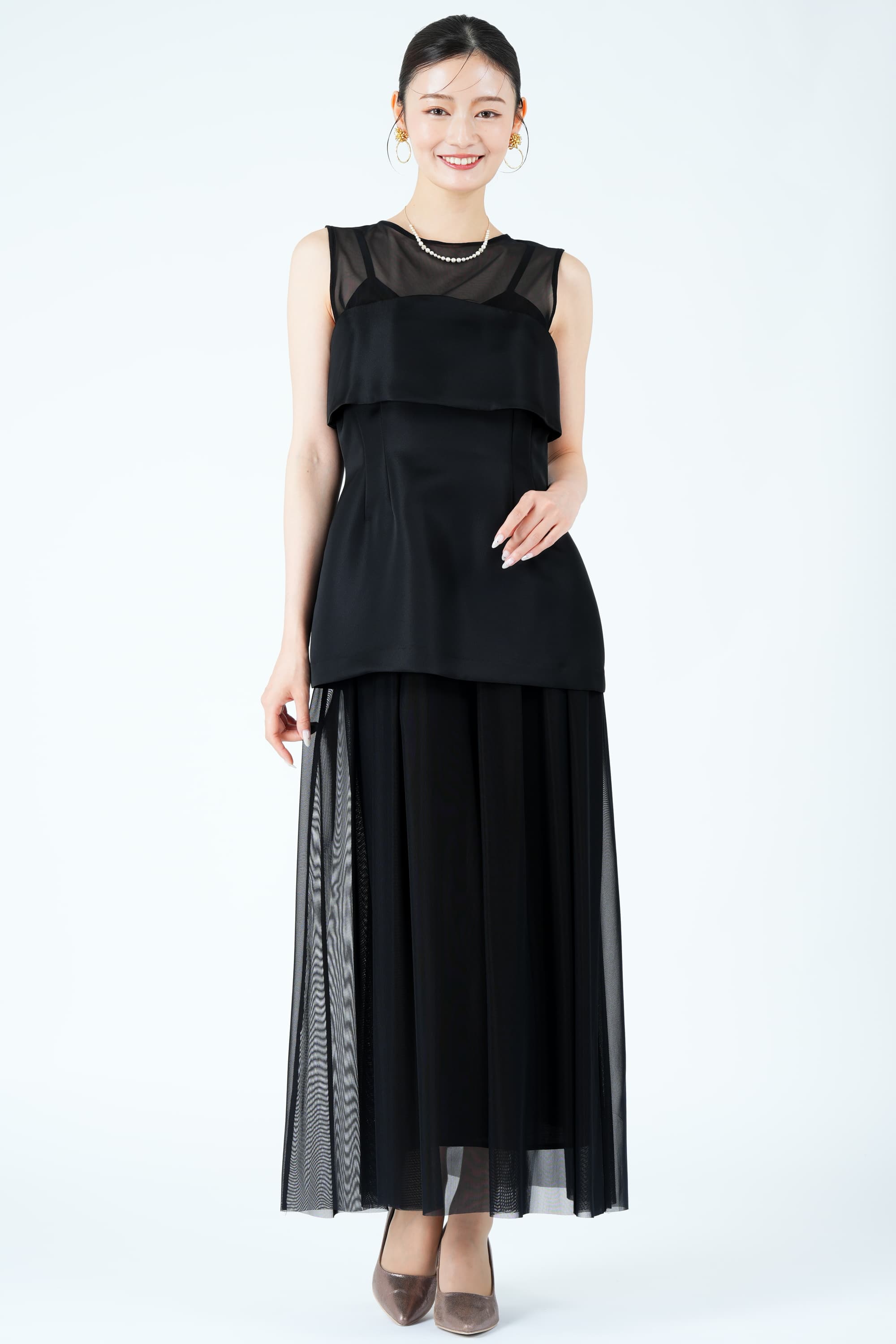 コルセット風レイヤードブラックドレス