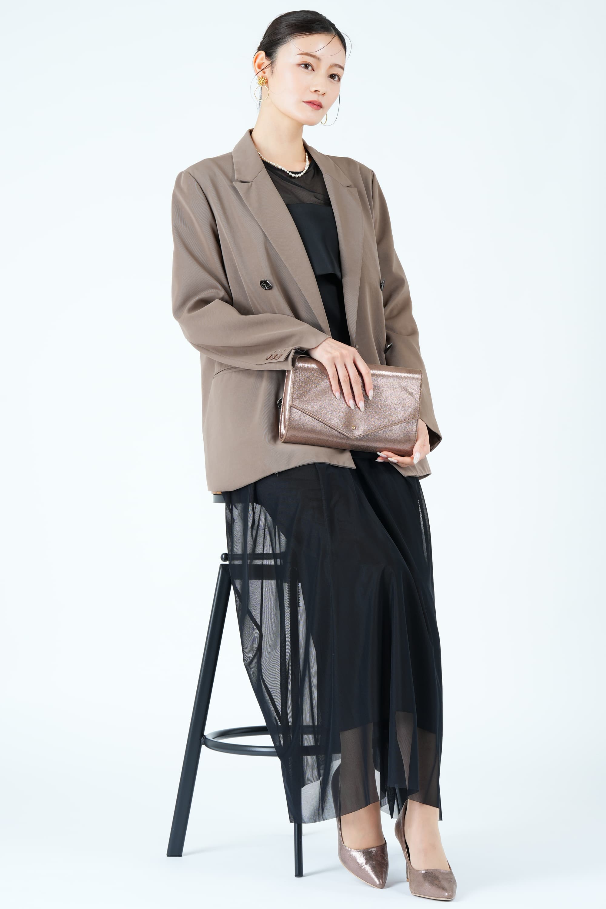 コルセット風レイヤードブラックドレス