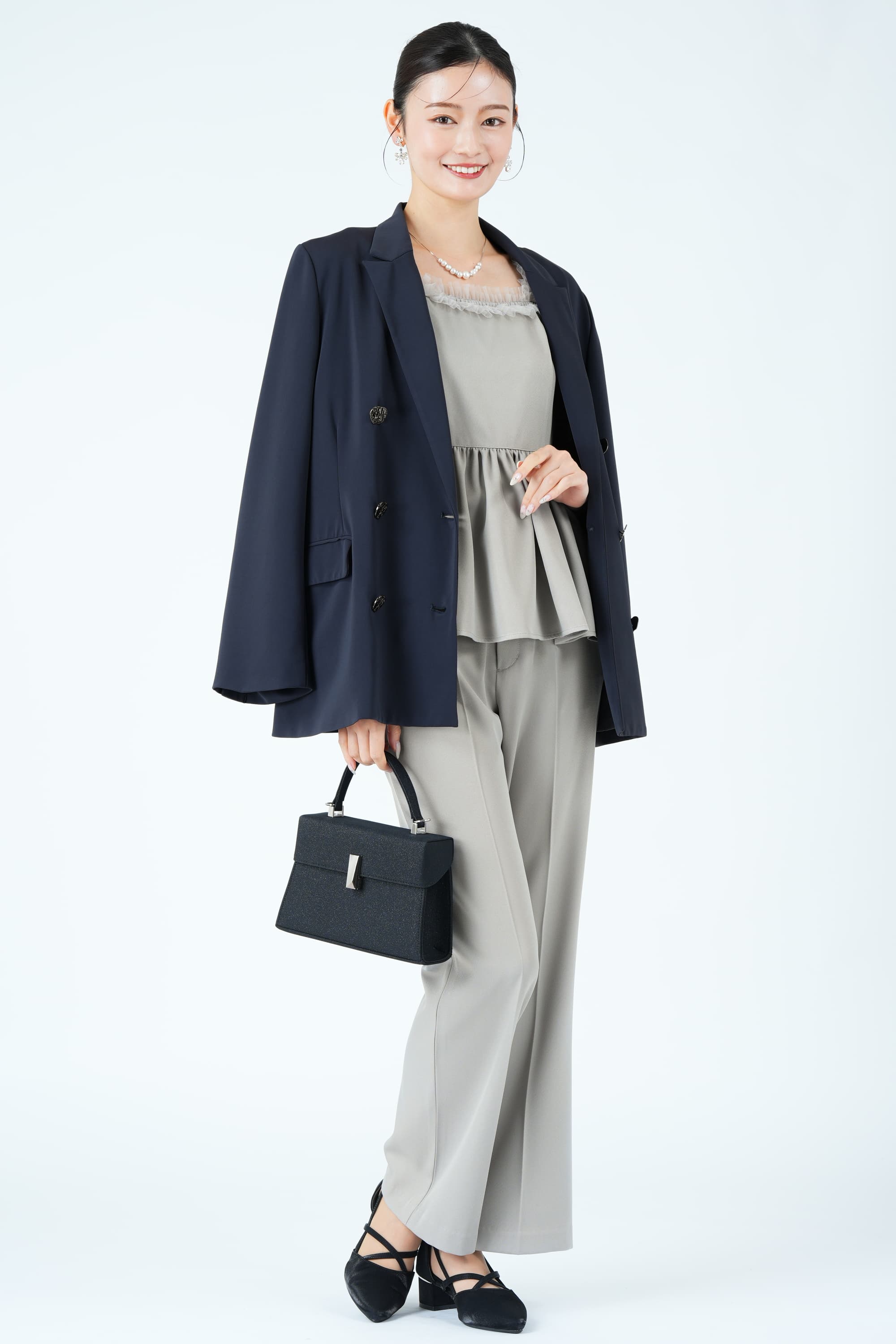 チュール装飾ペプラムグレーパンツドレス