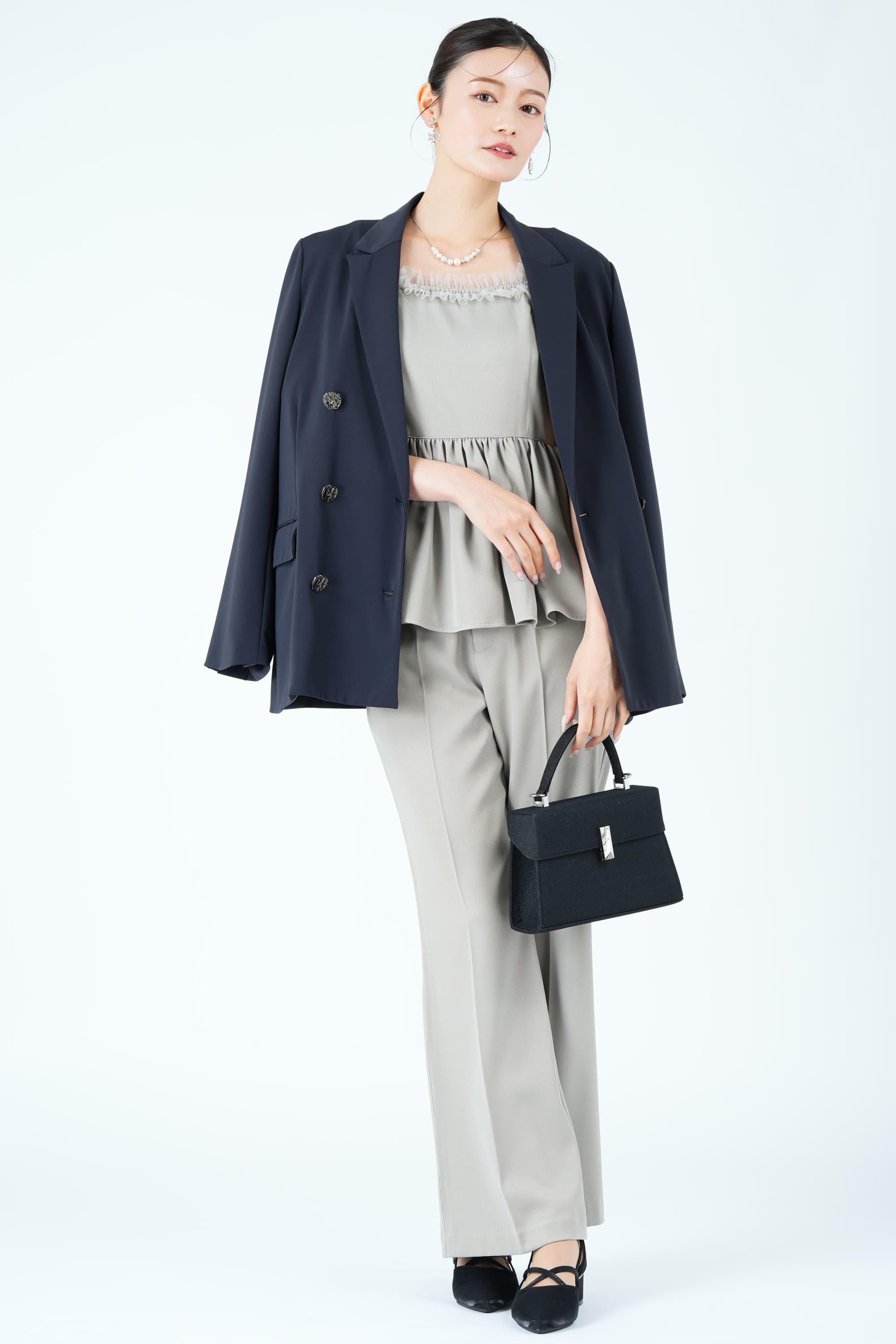 チュール装飾ペプラムグレーパンツドレス