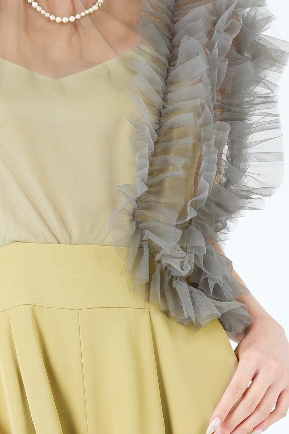 アシメチュール袖イエローパンツドレス