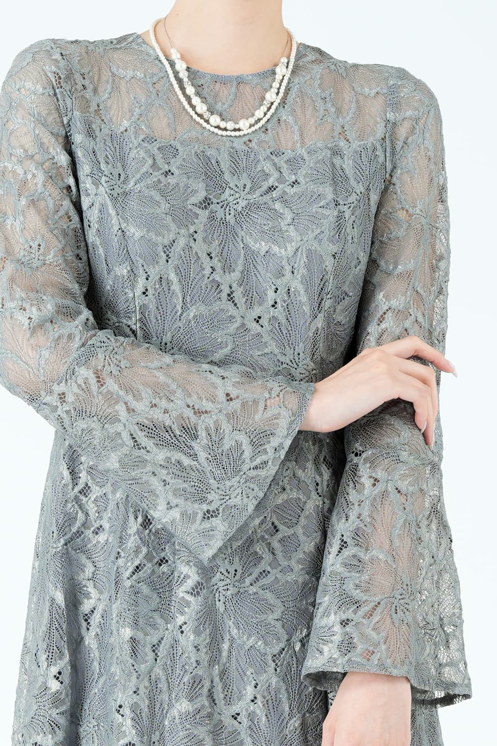 陰影フラワーレースくすみブルードレス