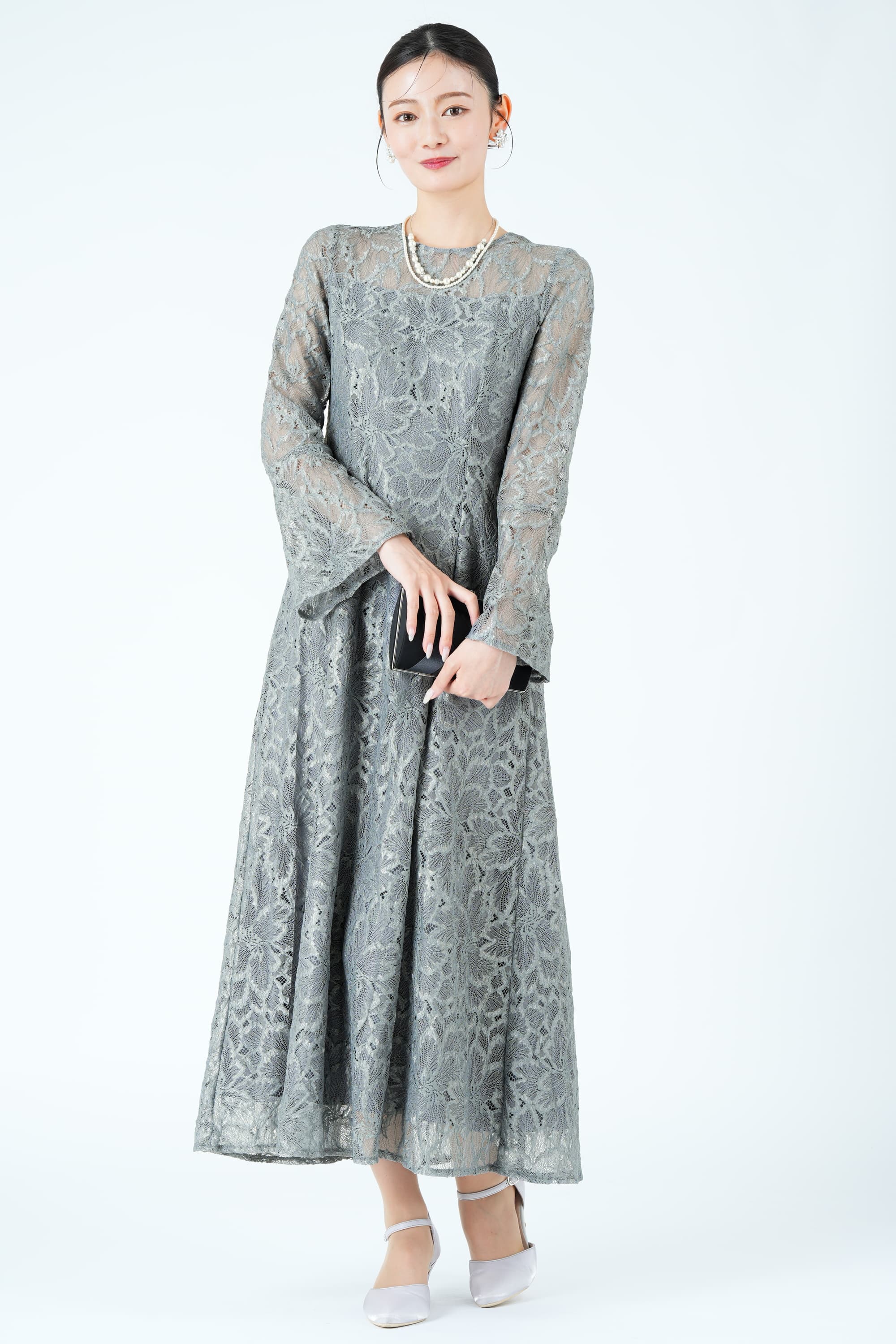 陰影フラワーレースくすみブルードレス