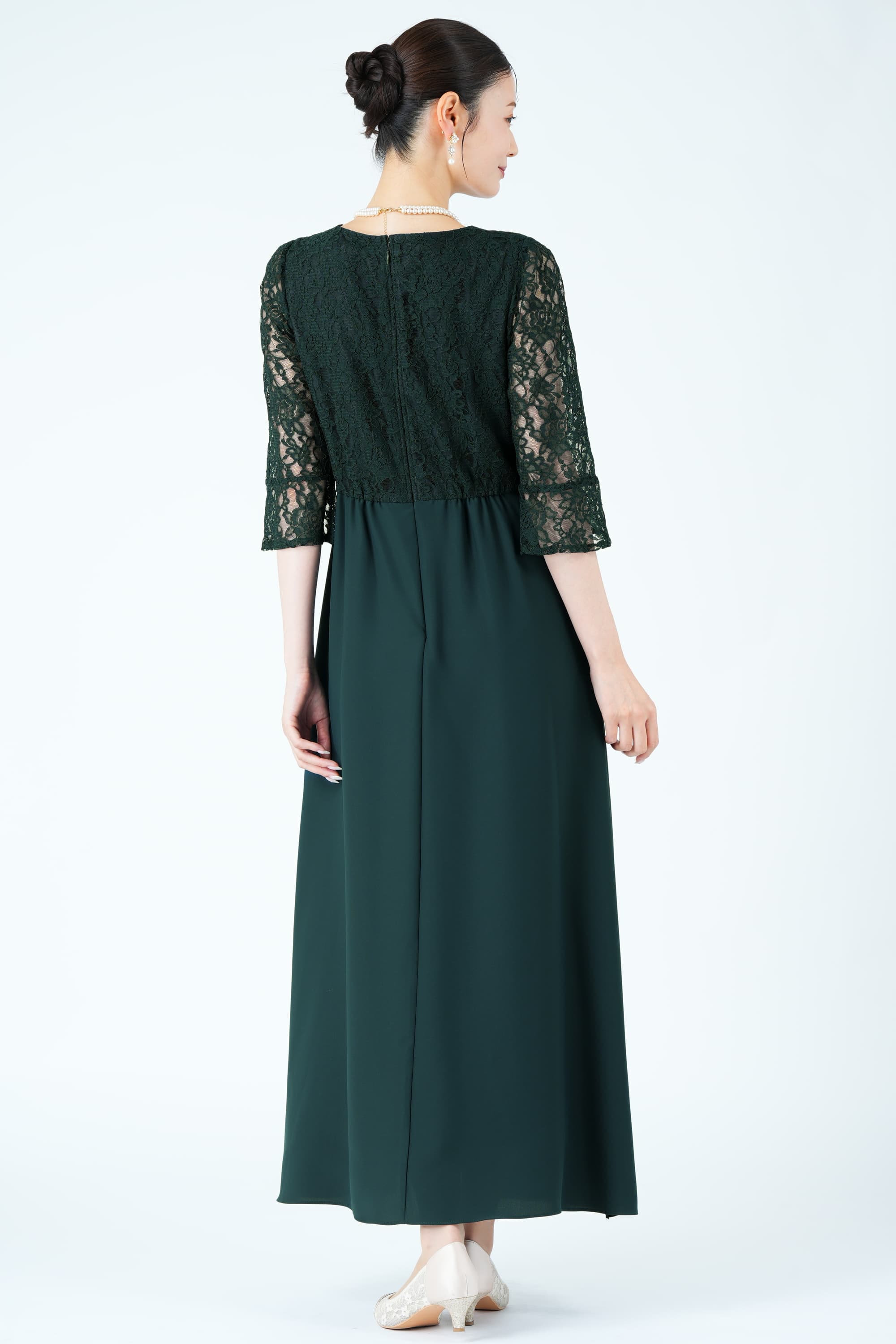 クロスウエストラップ風グリーンドレス