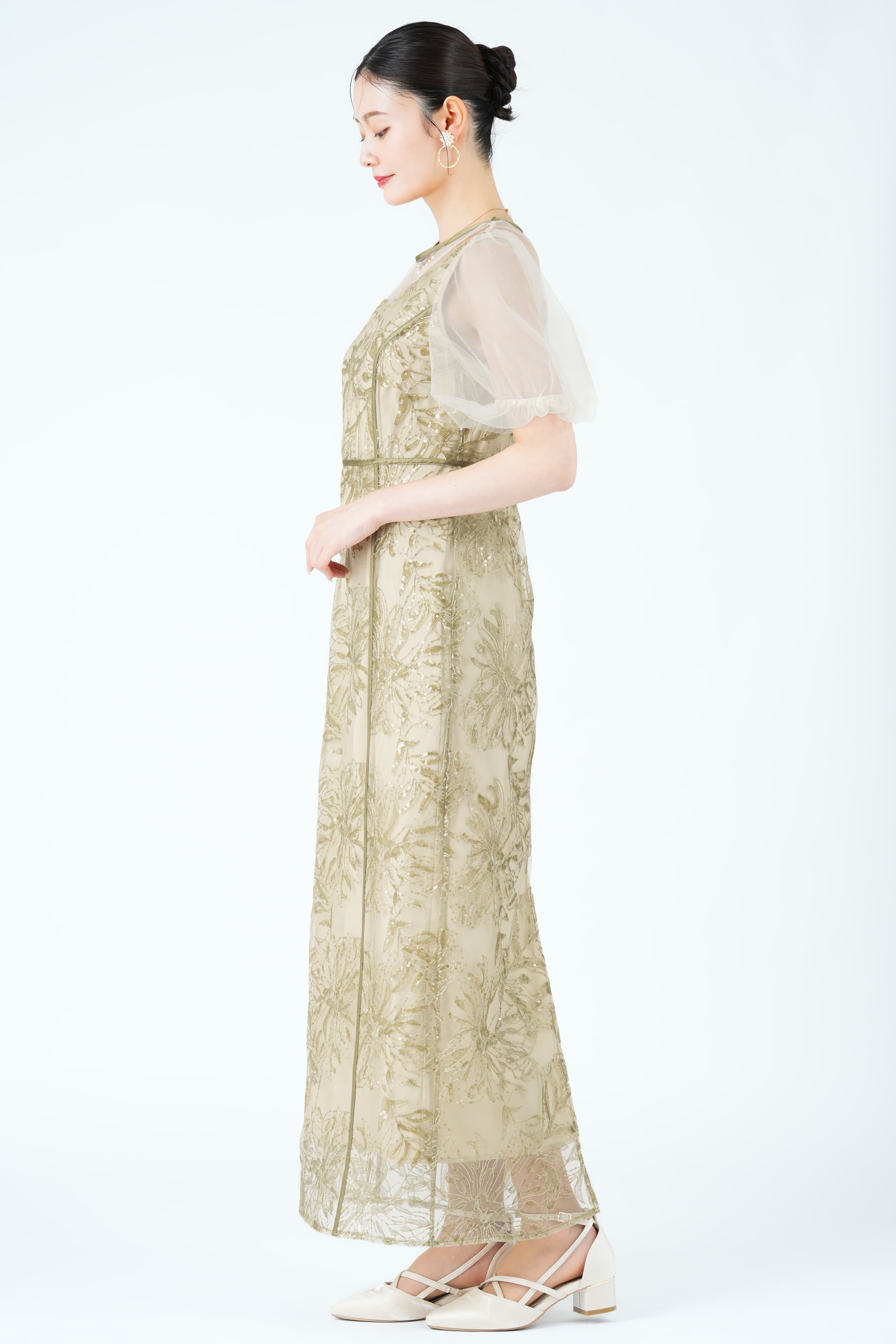 アシンメトリーカット花刺繍グリーンドレス