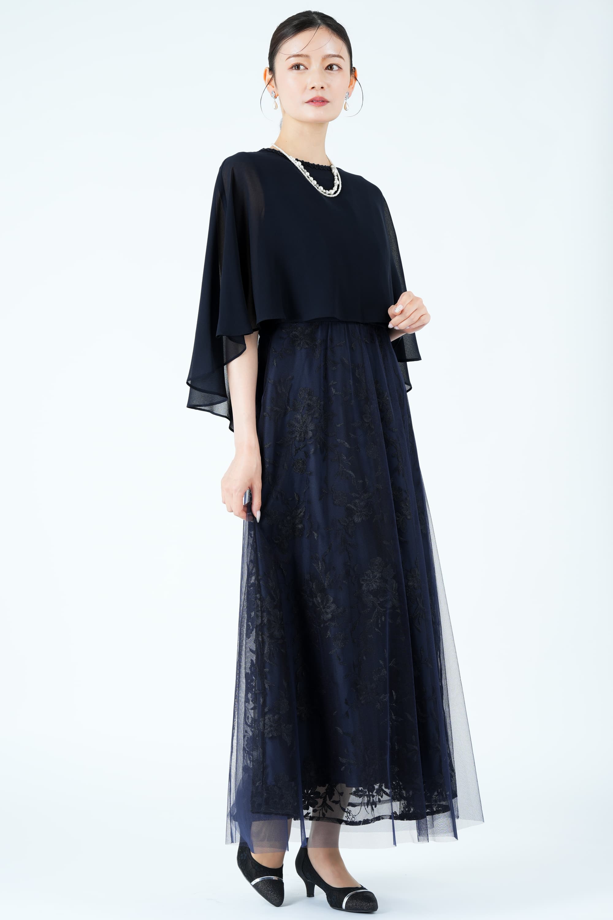 エレガント刺繍ケープネイビードレス
