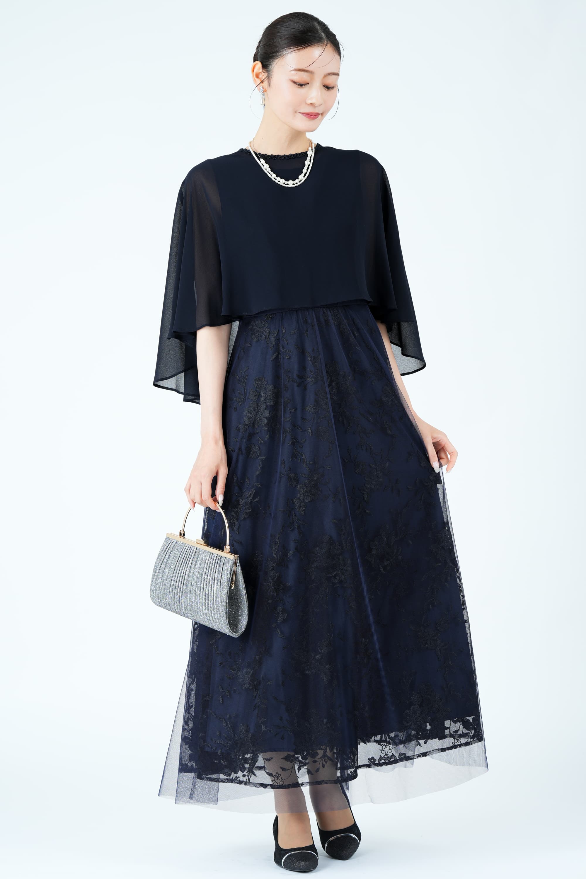 エレガント刺繍ケープネイビードレス