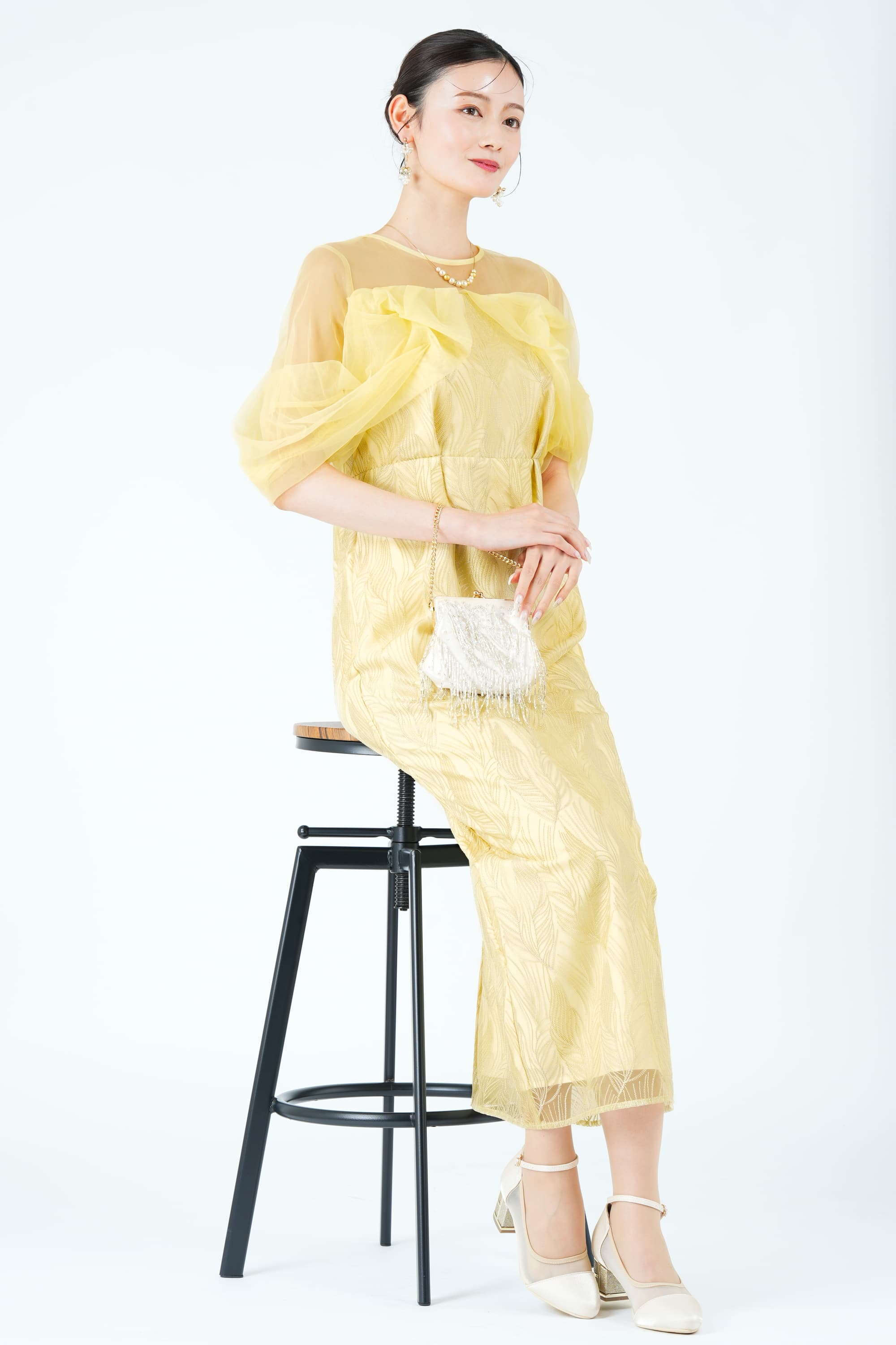 ツイストエアリーペンシルイエロードレス