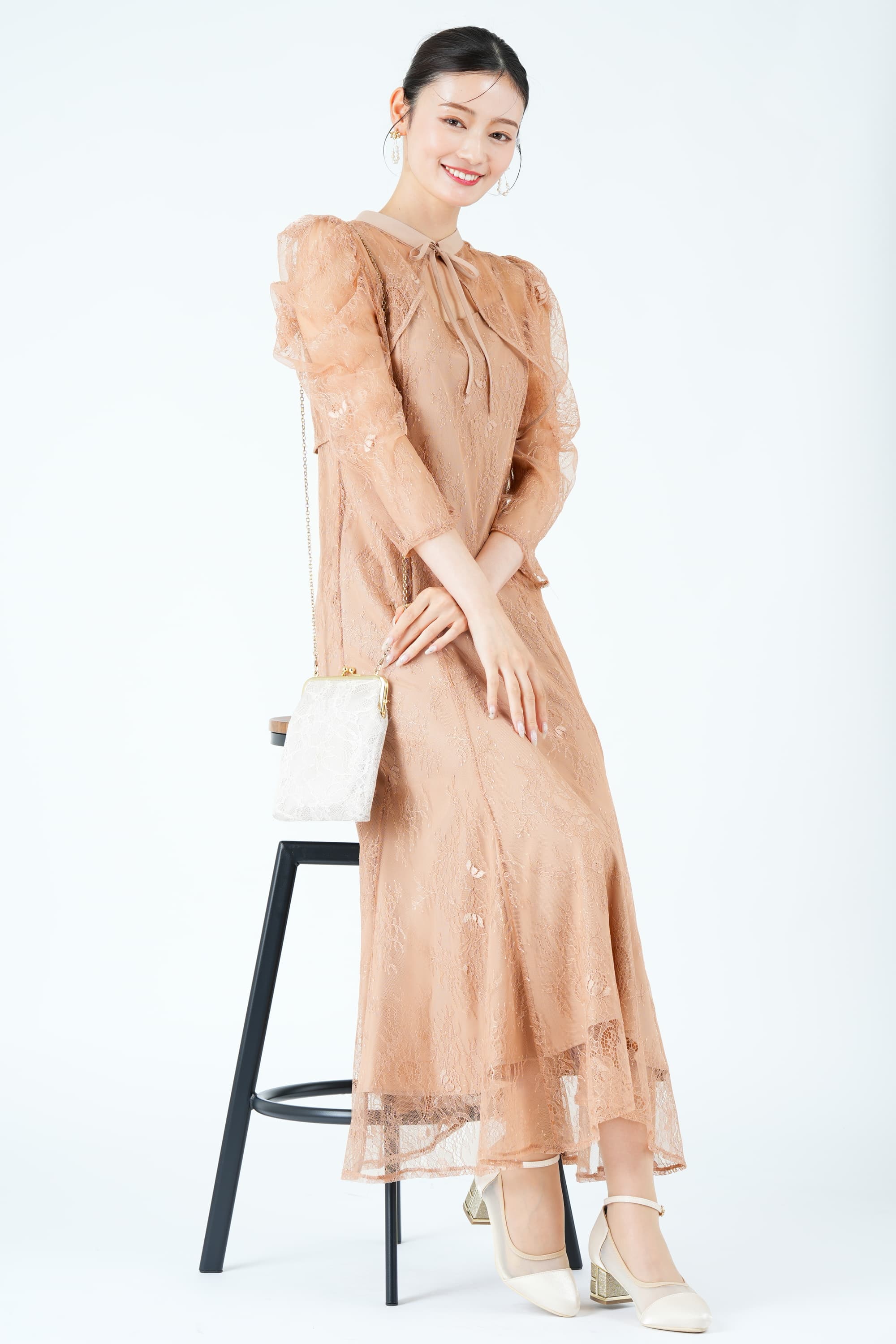 ボレロレイヤード総レースコーラルドレス