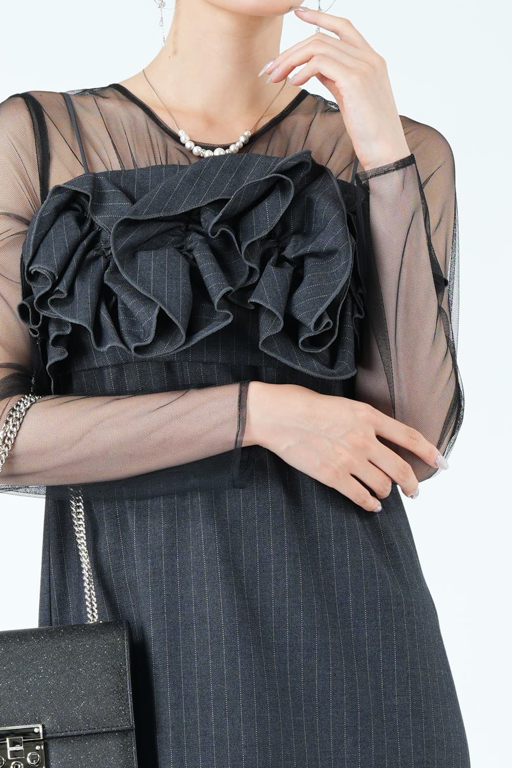 ウェービーフリル×ストライプグレードレス