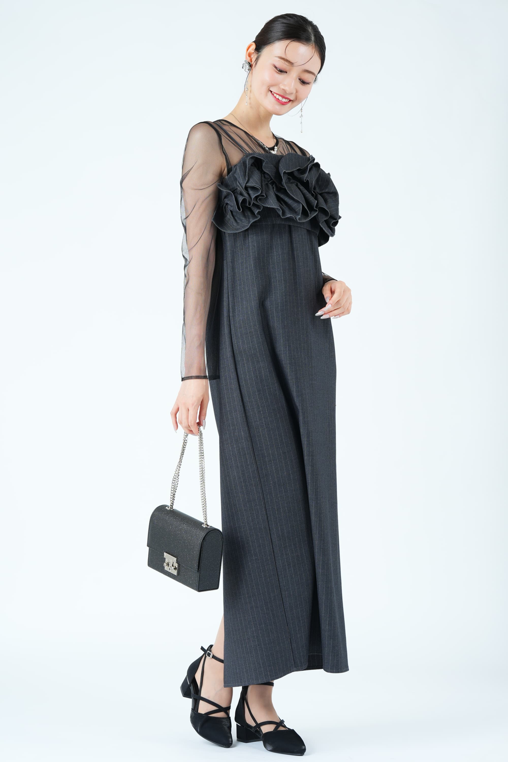 ウェービーフリル×ストライプグレードレス